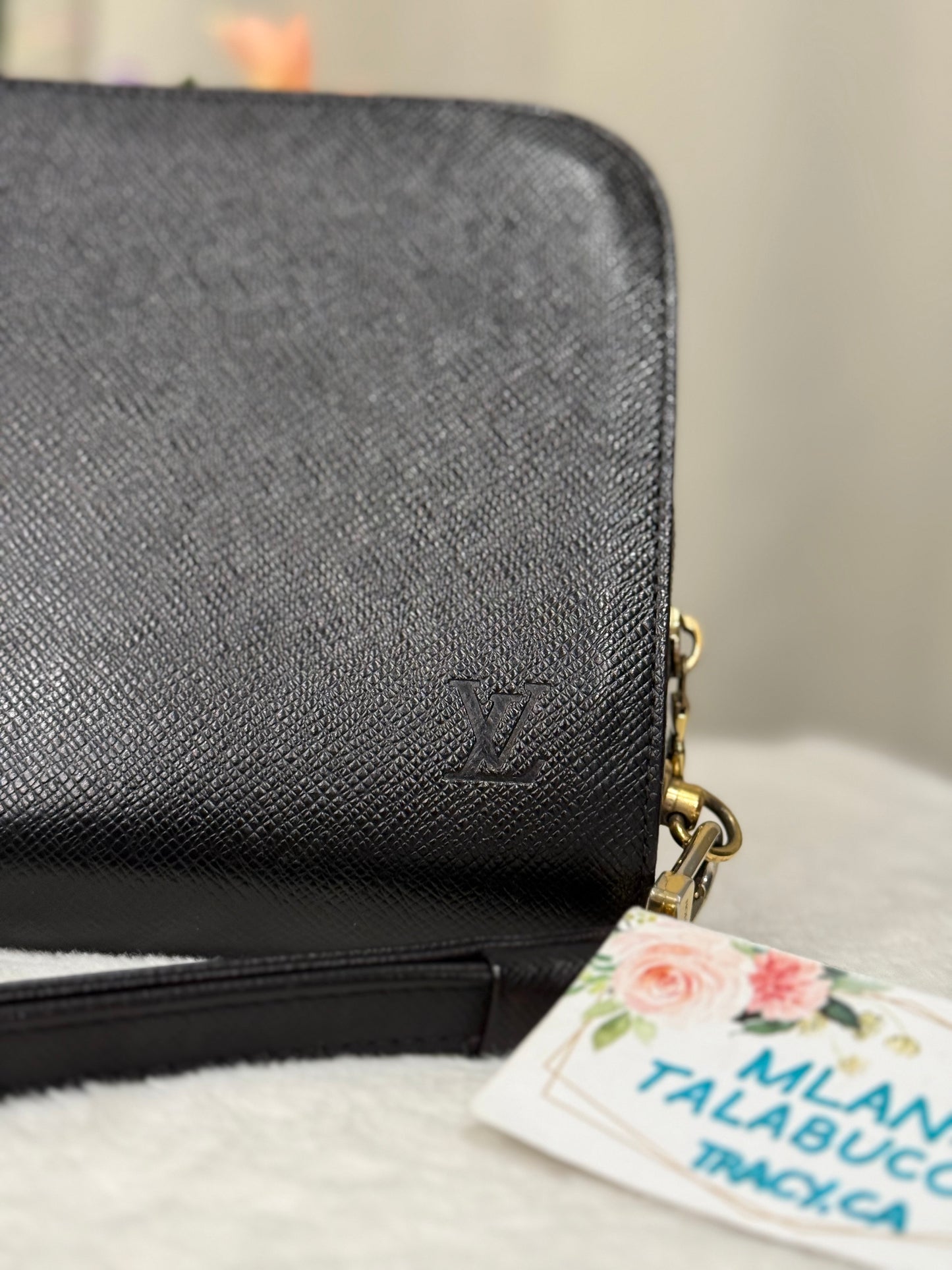 Louis Vuitton Taiga Baikal Clutch Noir/Black