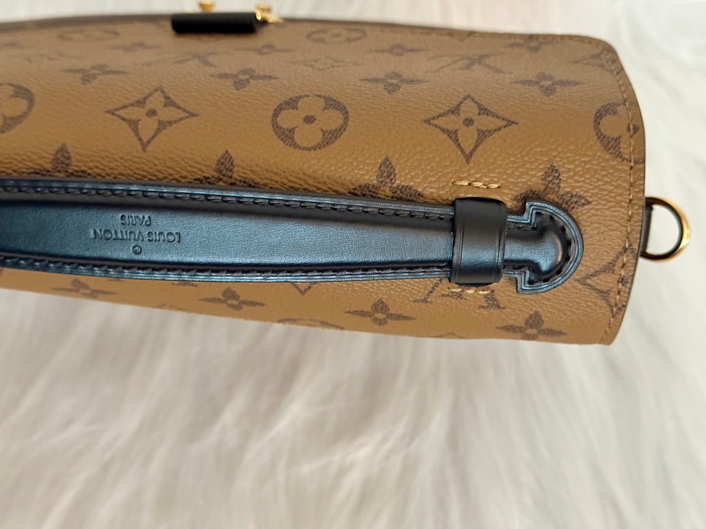Louis Vuitton Pochette Metis Mono Reverse