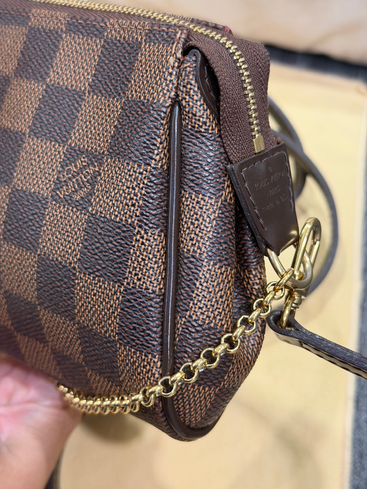 Louis Vuitton Eva Pochette Damier Ebene