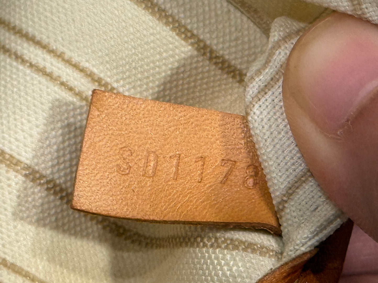 Louis Vuitton Neverfull MM Damier Azur Beige