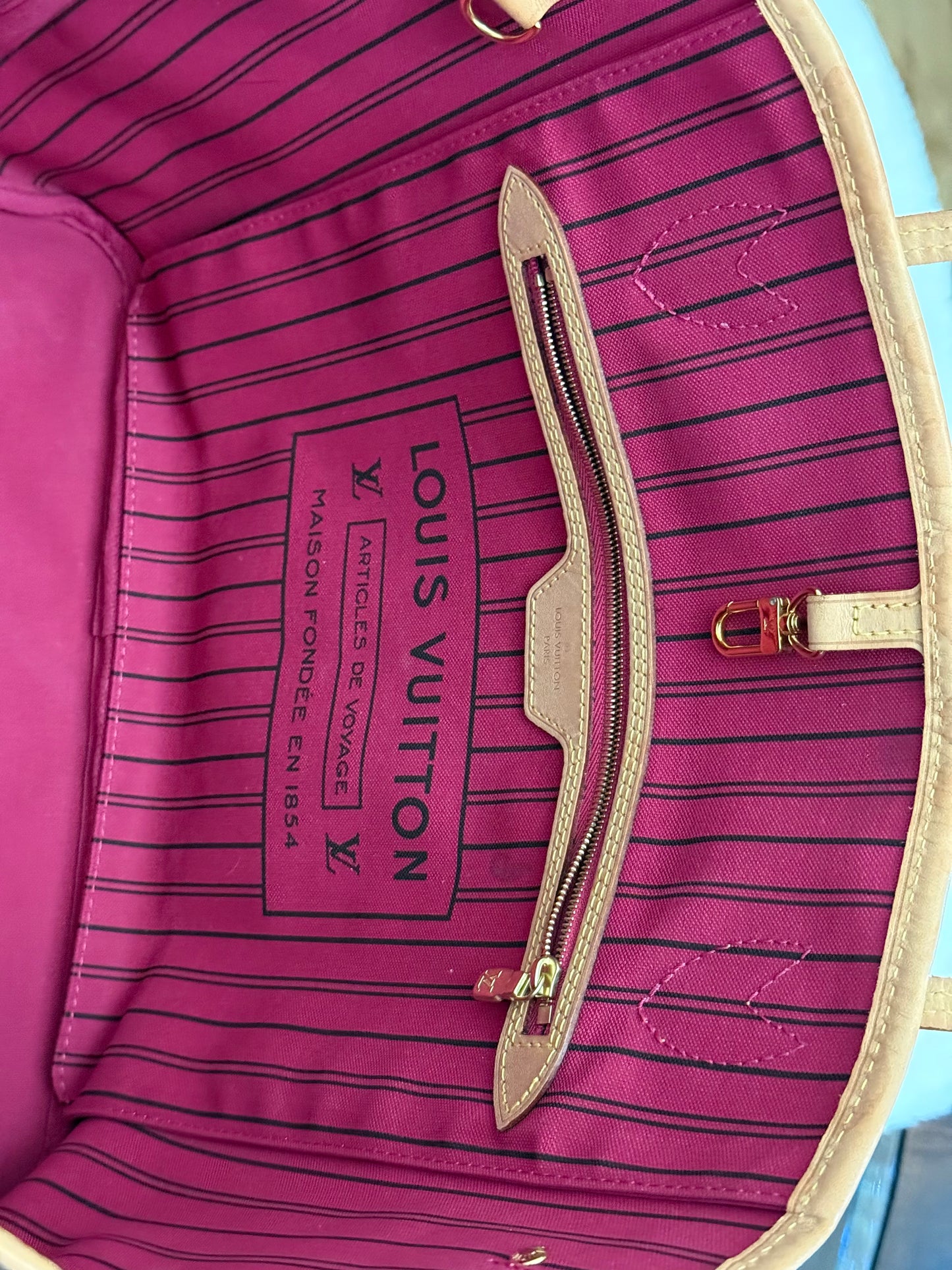 Loui Vuitton Neverfull MM Pivoine Bag and Pouch