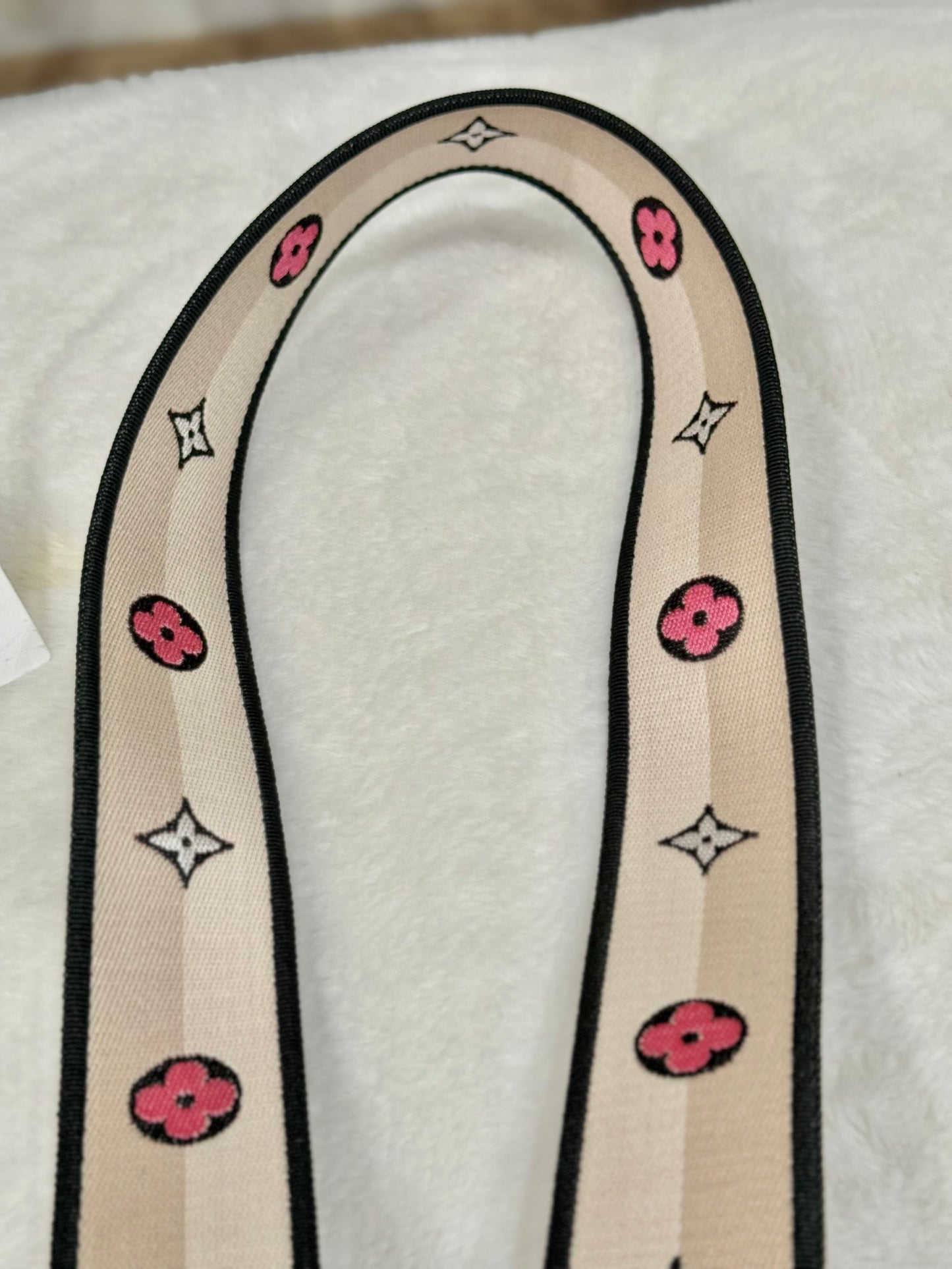 Louis Vuitton Speedy Bandouliere 20 Mono with Black/Pink Strap