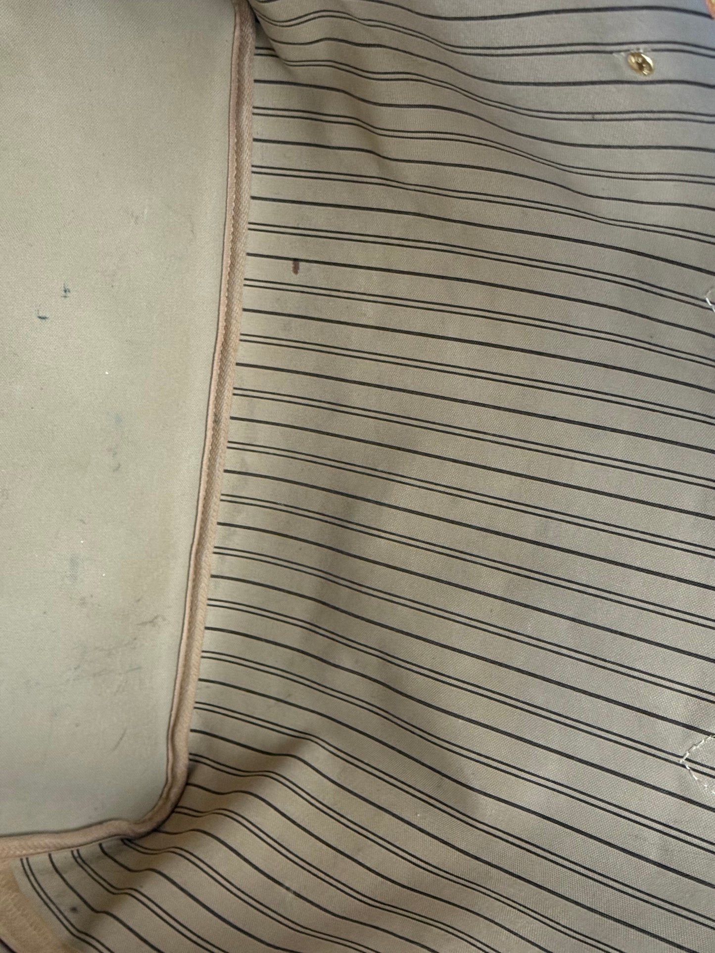 Louis Vuitton Neverfull GM Mono Beige