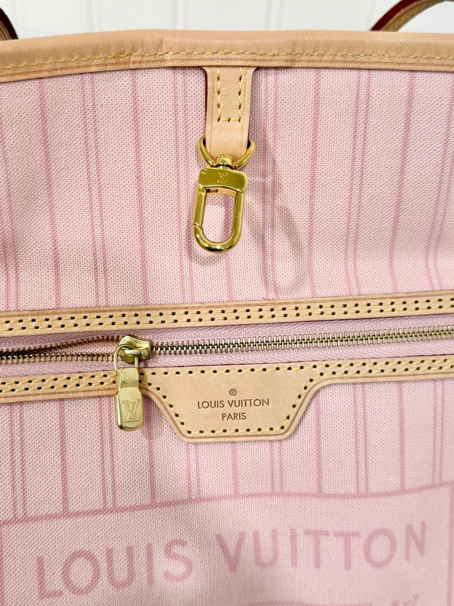 Louis Vuitton Neverfull GM in Damier Azur Rose Ballerine