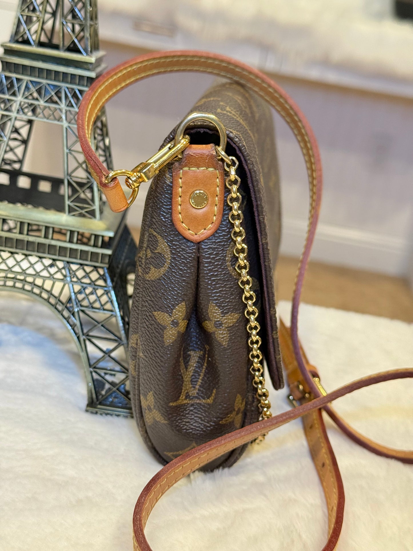 Louis Vuitton Favorite MM Mono DU2163