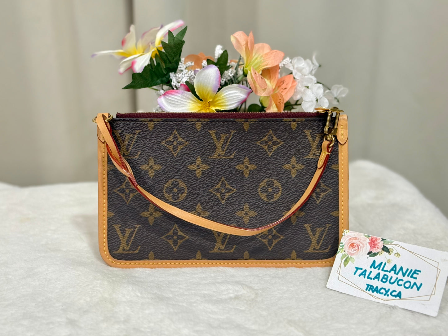 Louis Vuitton Carryall PM Pouch Mono
