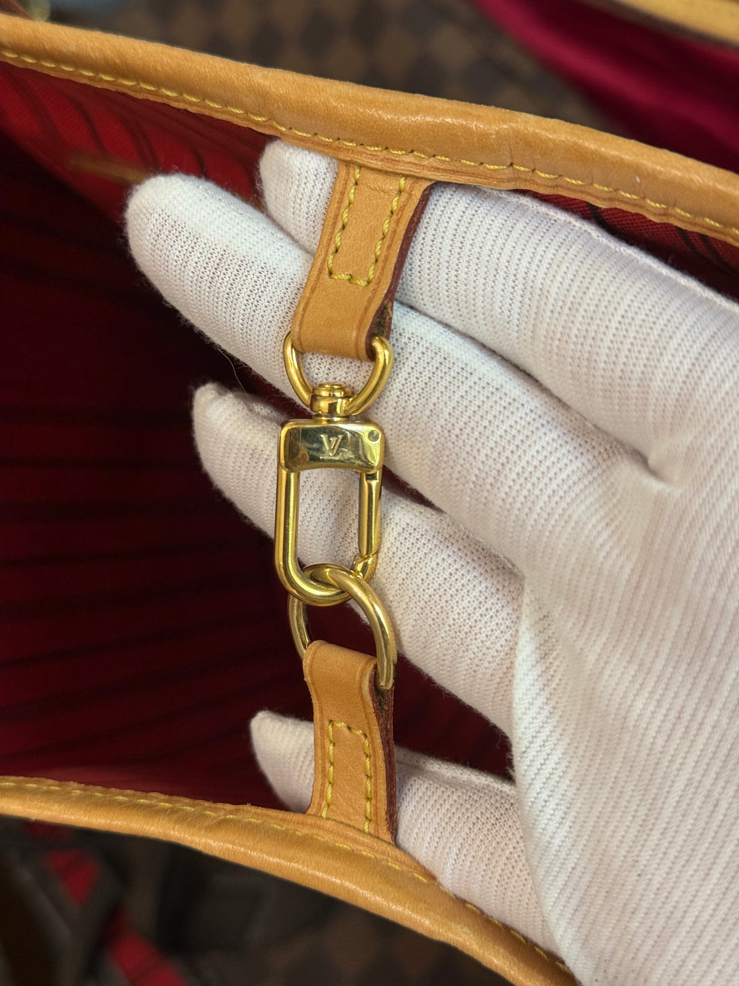 Louis Vuitton Neverfull MM Mono Cerise
