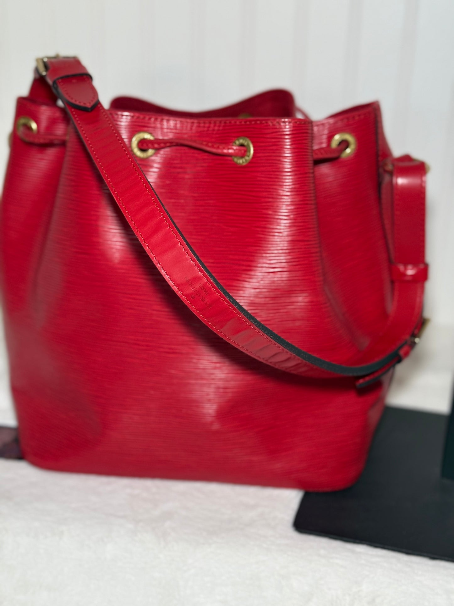 Louis Vuitton Red Epi Petit Noe