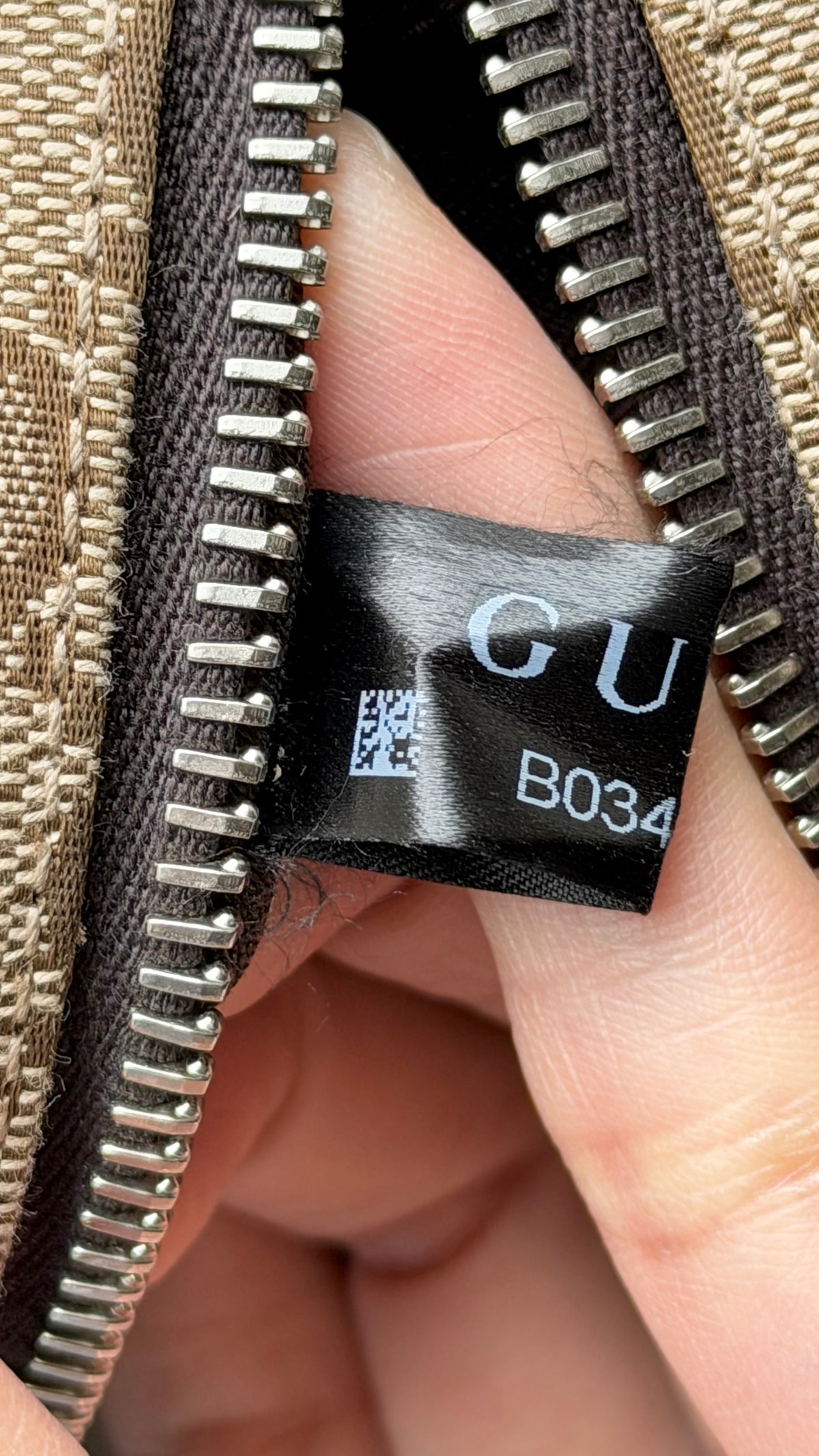 Gucci GG Canvas Belt Bag Unisex