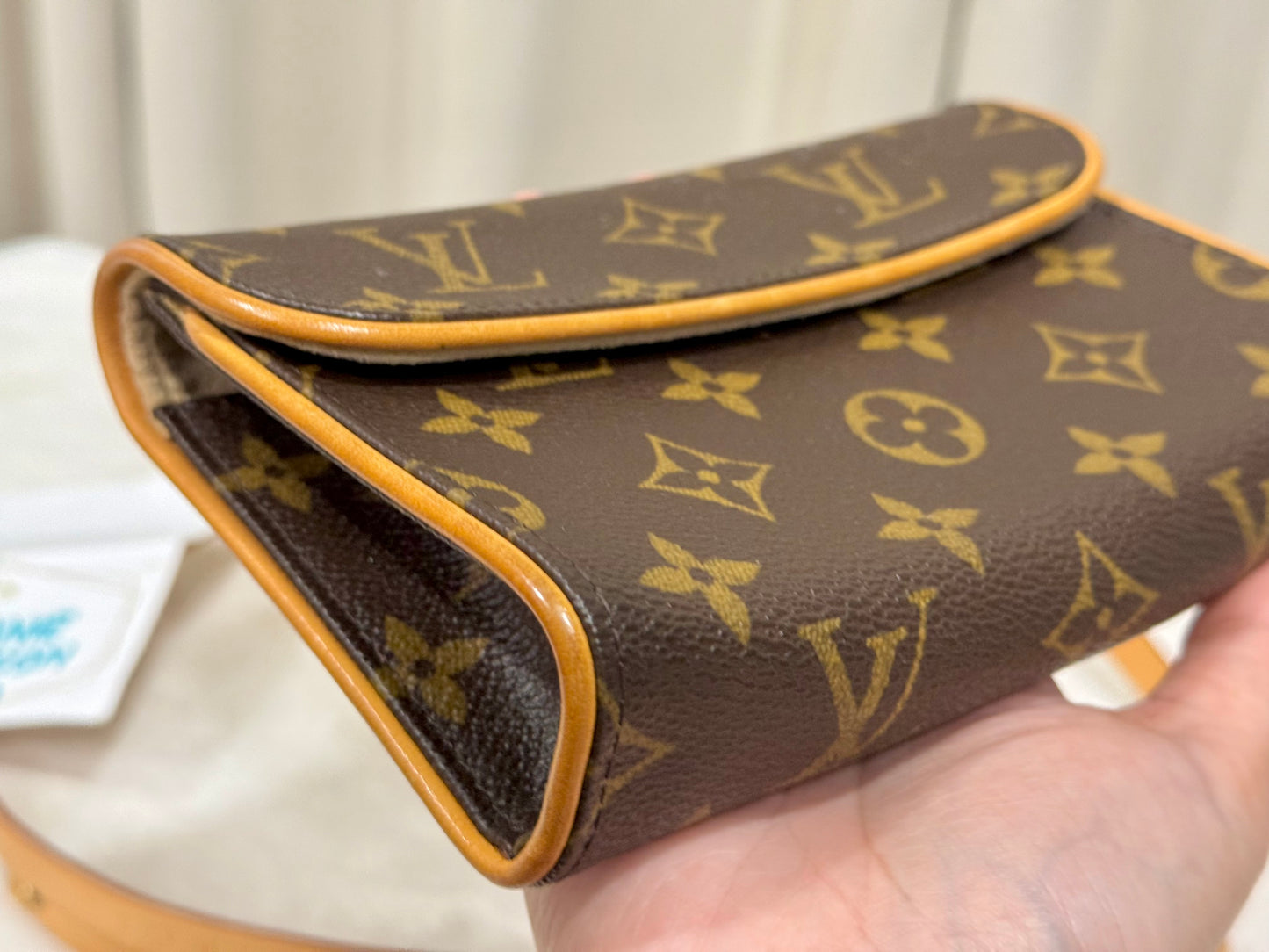 Louis Vuitton Florentine Bumbag with Size S belt