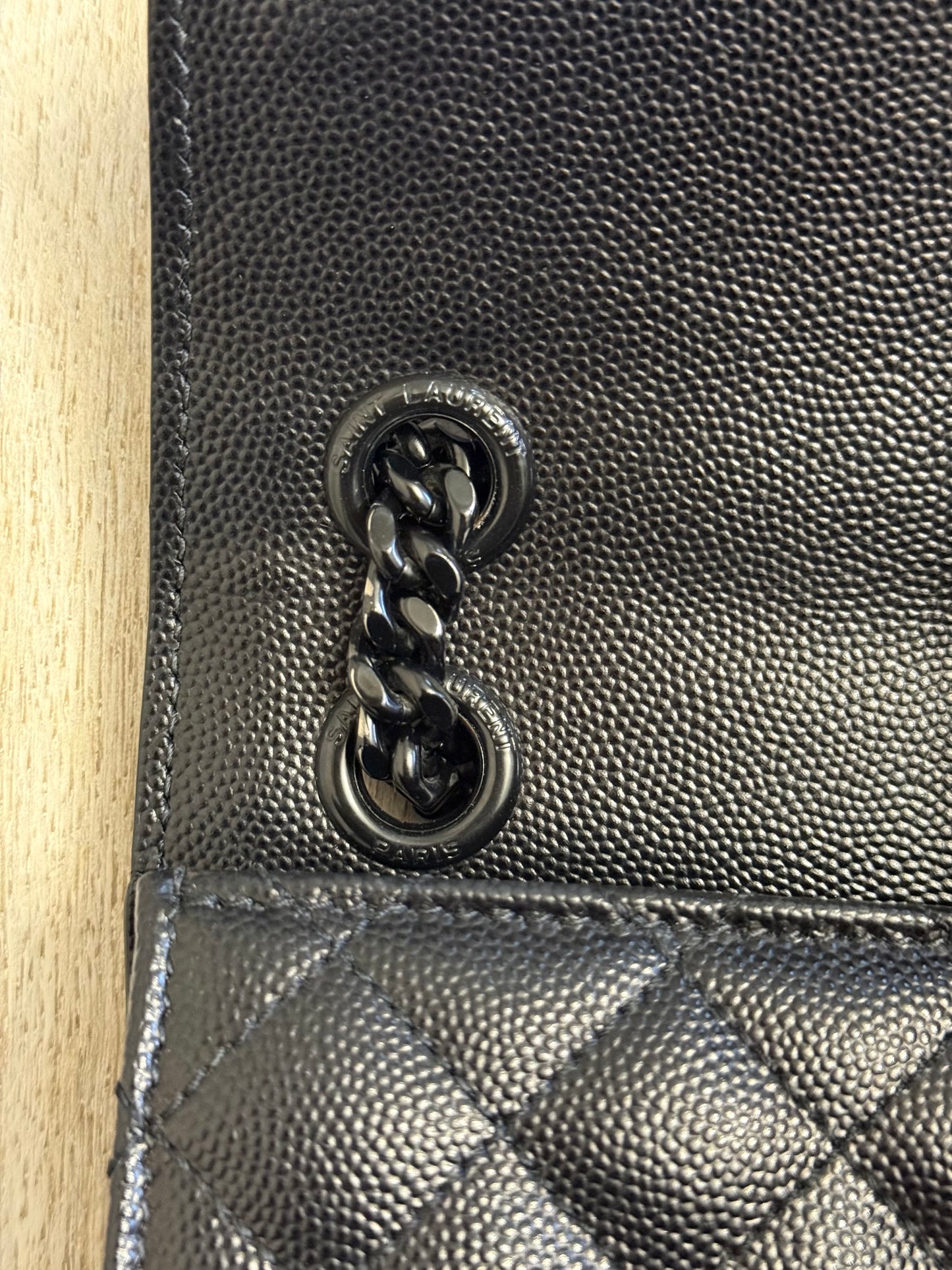 Yves Saint Laurent BLACK ENVELOPE MEDIUM IN QUILTED GRAIN DE POUDRE EMBOSSED LEATHER BLACK HW