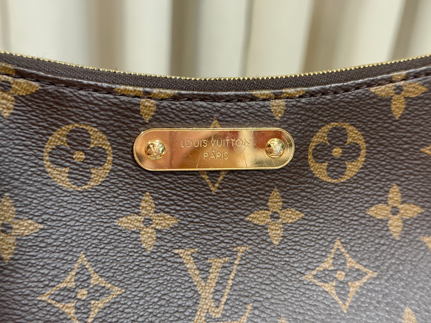 Louis Vuitton Pochette Liv Mono