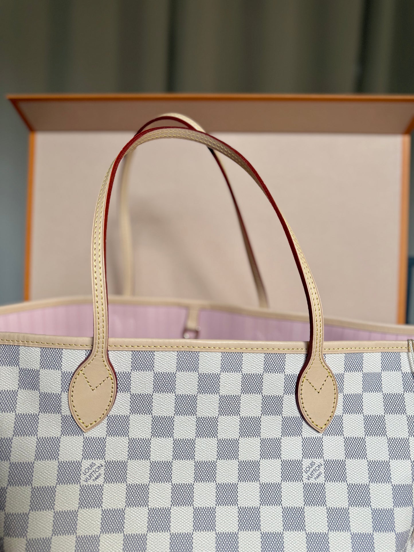 BRAND NEW Louis Vuitton Neverfull GM in Damier Azur with Rose Ballerine Interior