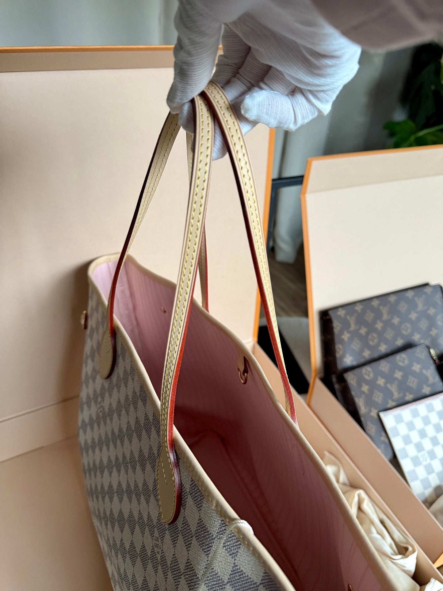 BRAND NEW Louis Vuitton Neverfull GM in Damier Azur with Rose Ballerine Interior