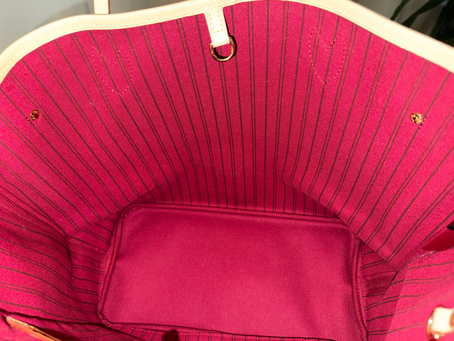 Louis Vuitton Neverfull MM Fuchsia Interior Bag only