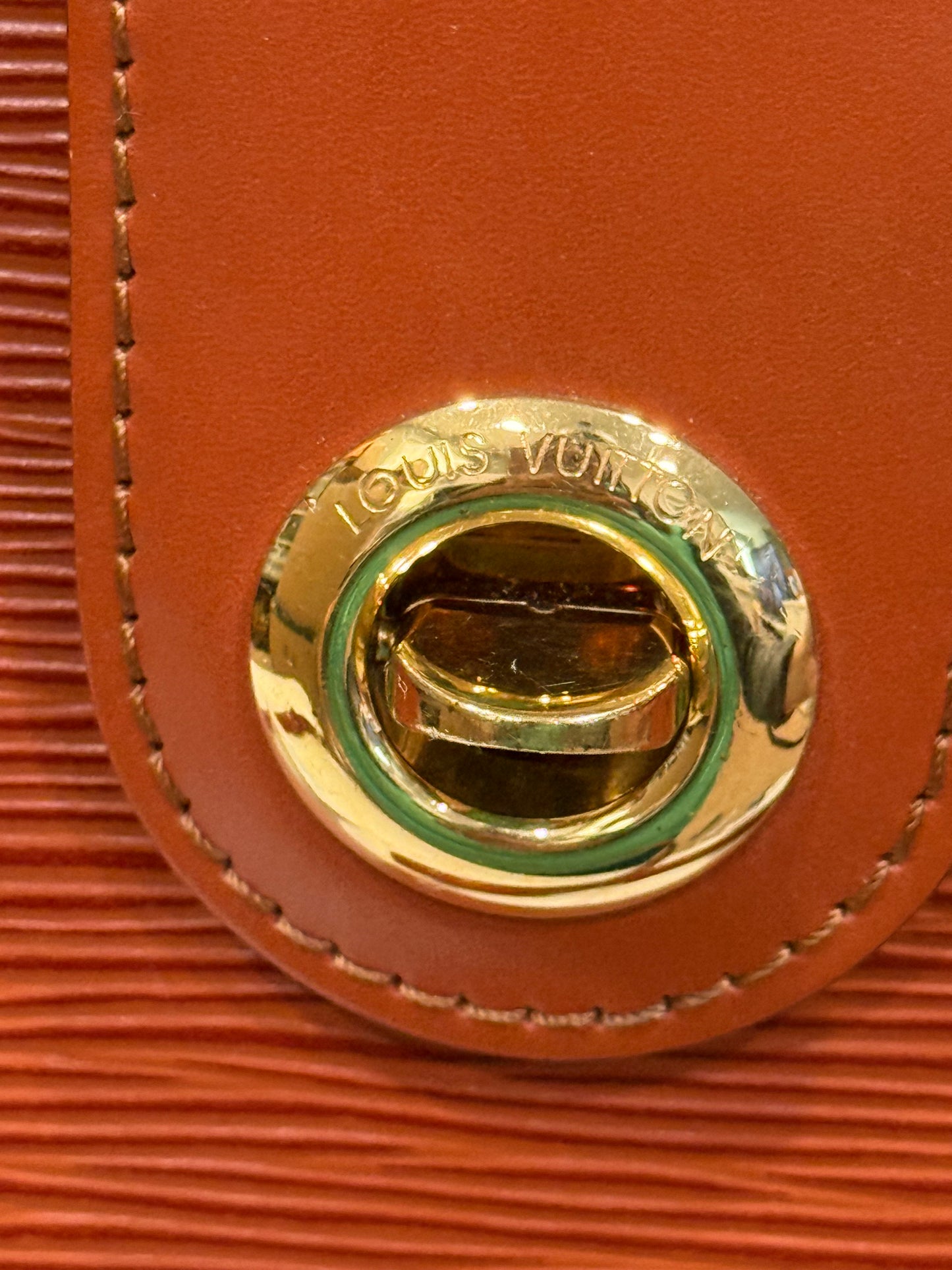 Louis Vuitton Capucines Epi Cognac/Fawn Crossbody