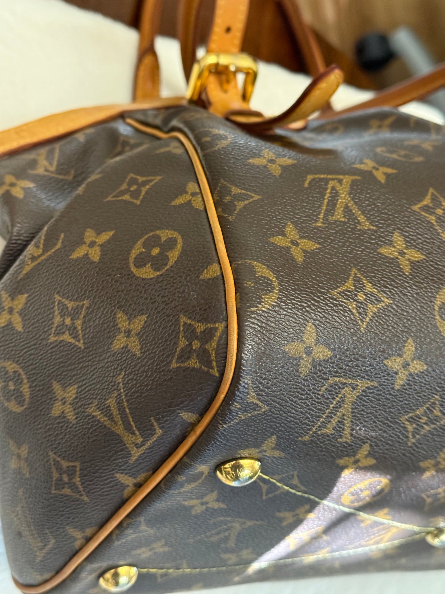 Louis Vuitton Tivoli GM Mono