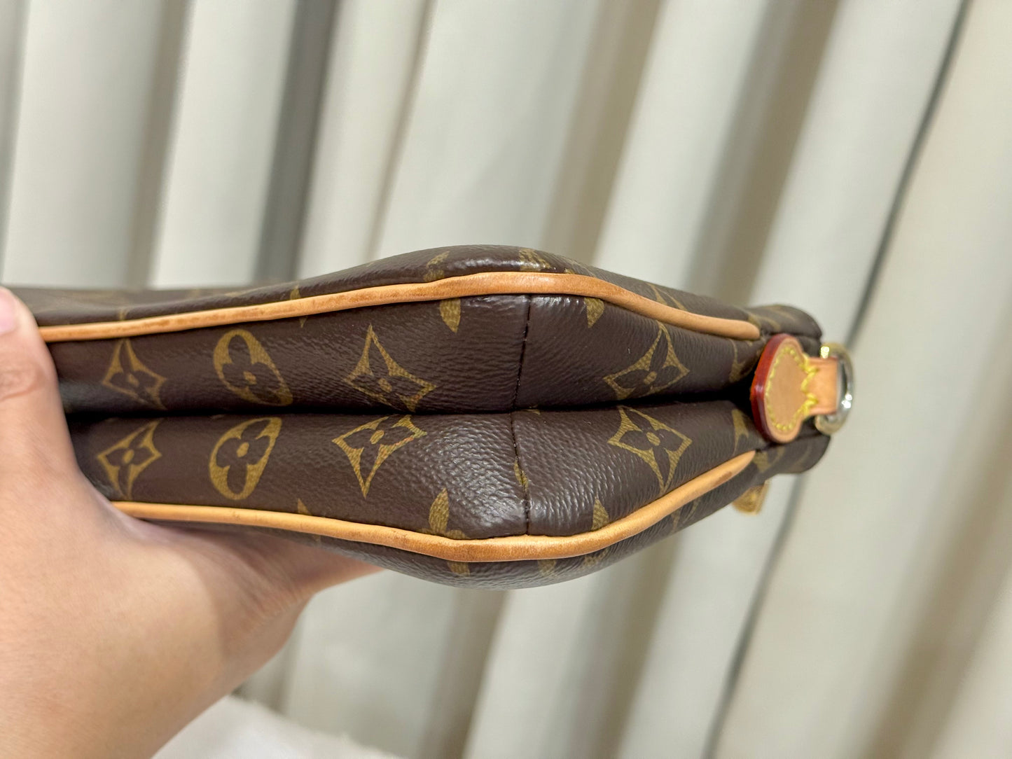 Louis Vuitton Pochette Liv Mono