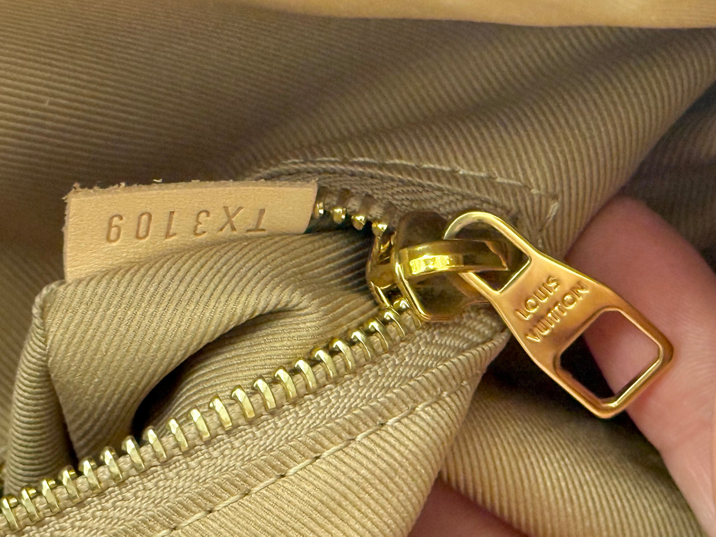 Louis Vuitton Graceful PM Damier Azur
