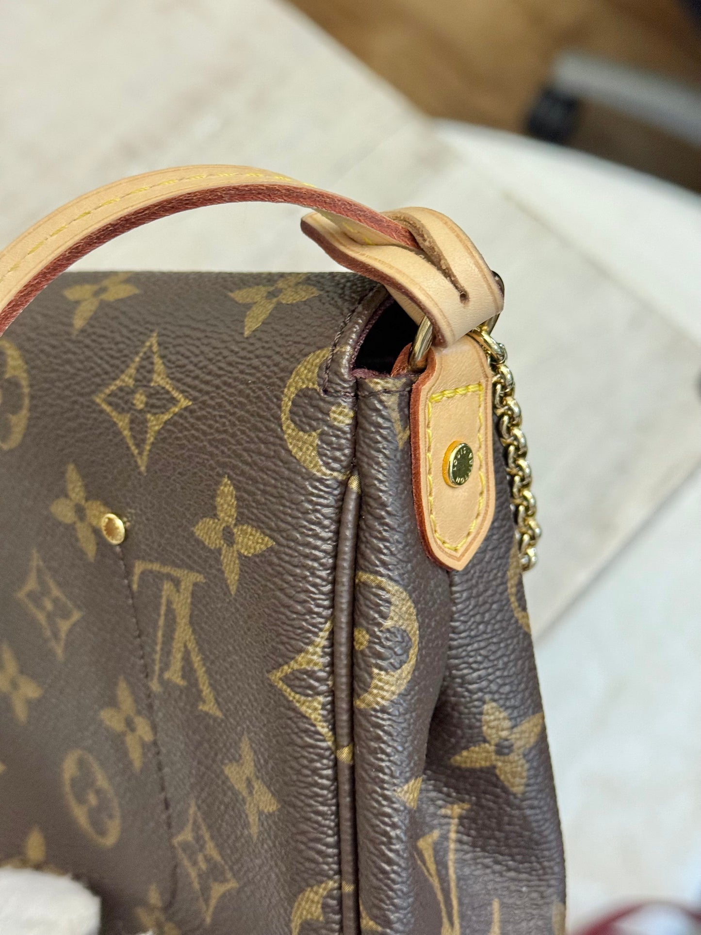 Louis Vuitton Favorite MM Mono