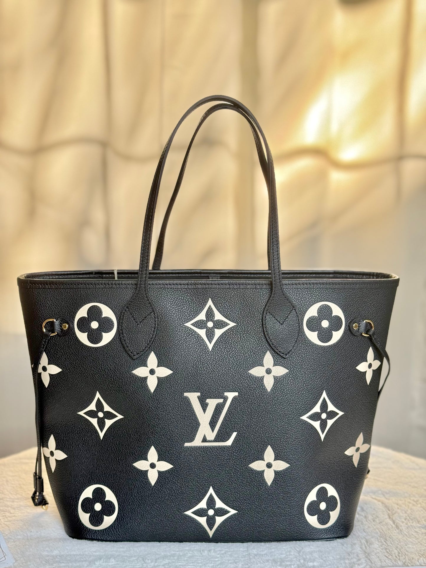 BRAND NEW Louis Vuitton Neverfull Mono Giant Empreinte Black/Beige