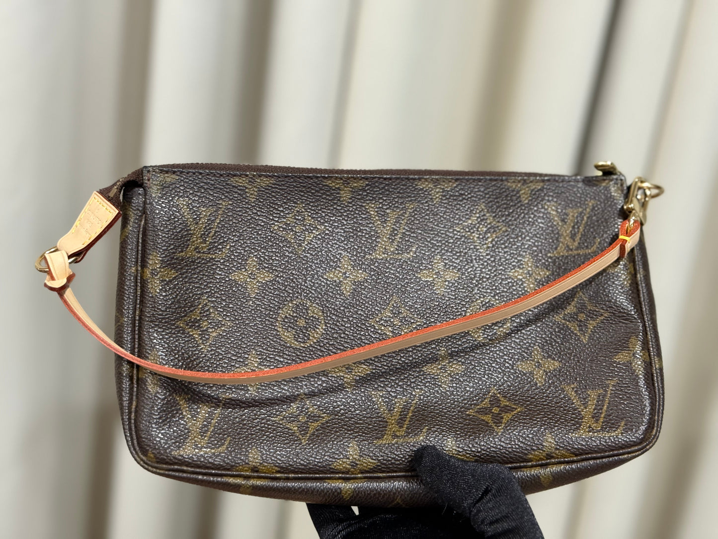 Louis Vuitton Pochette Accessoires Old Model Mono with new Leather and D-Rings