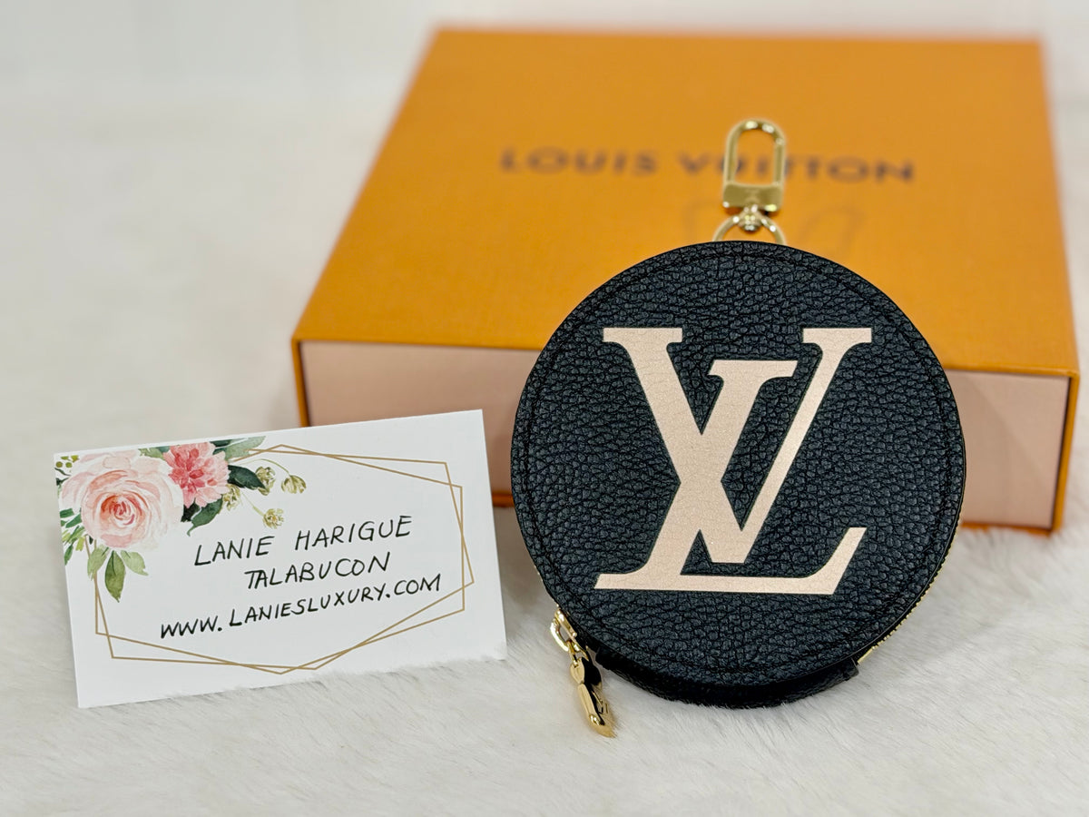 Louis Vuitton Round Coin Pouch Mono Giant Black/Creme
