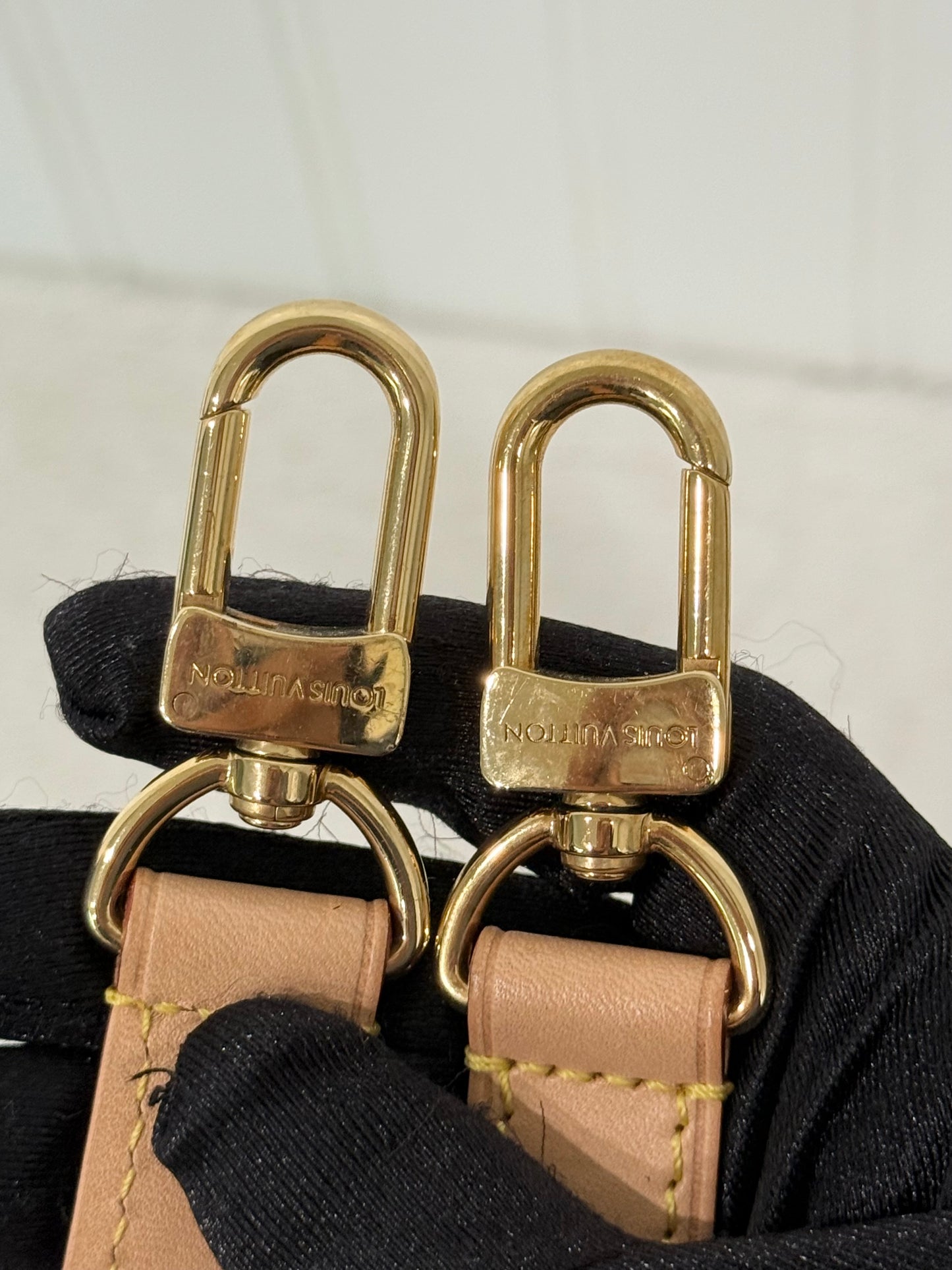Louis Vuitton Vachetta Shoulder Non Adjustable Strap