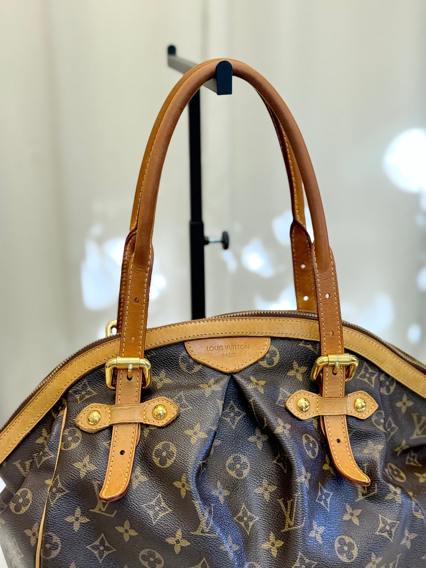 Louis Vuitton Tivoli GM Mono