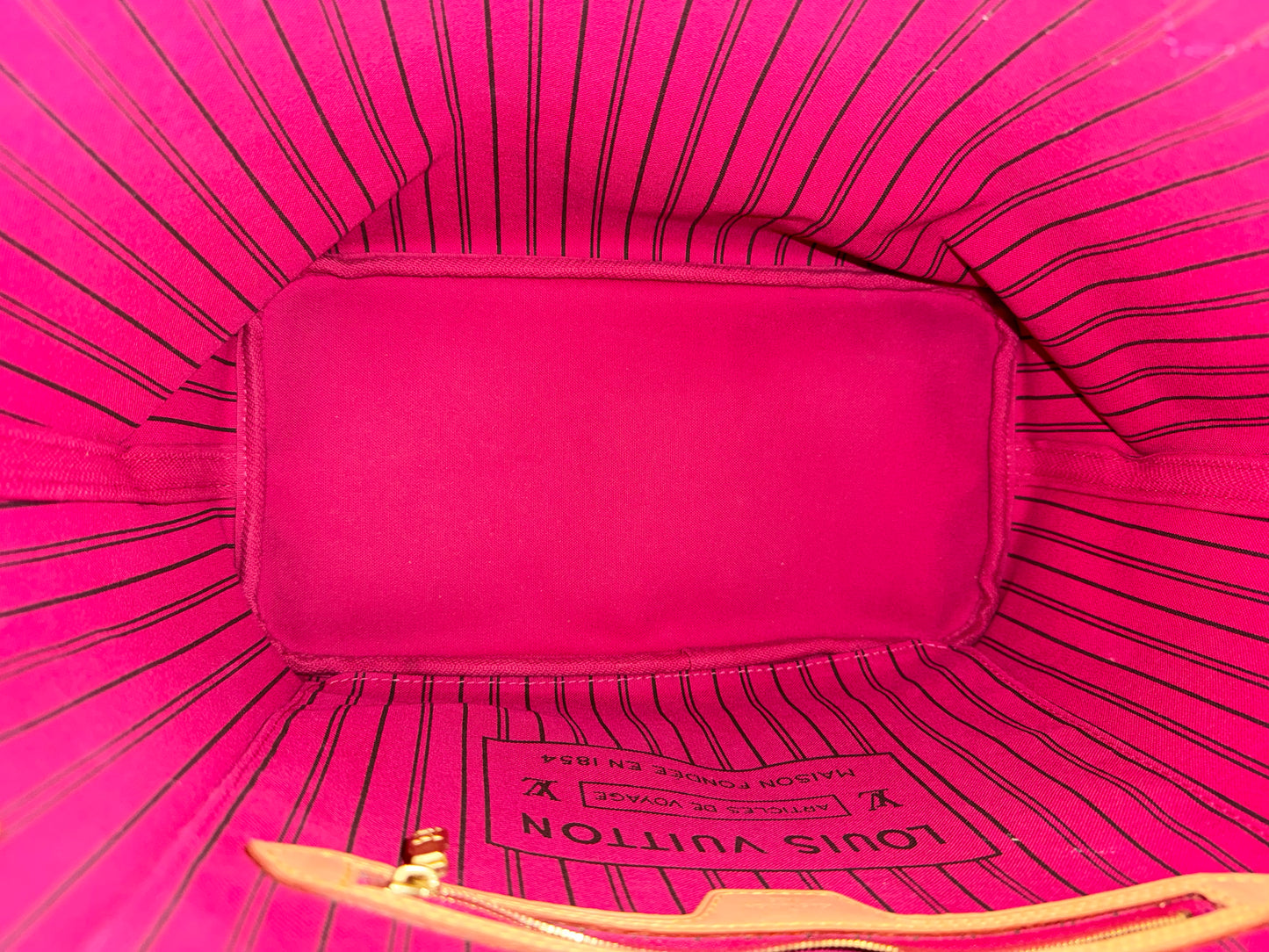 Louis Vuitton Neverfull MM Mono Pivoine
