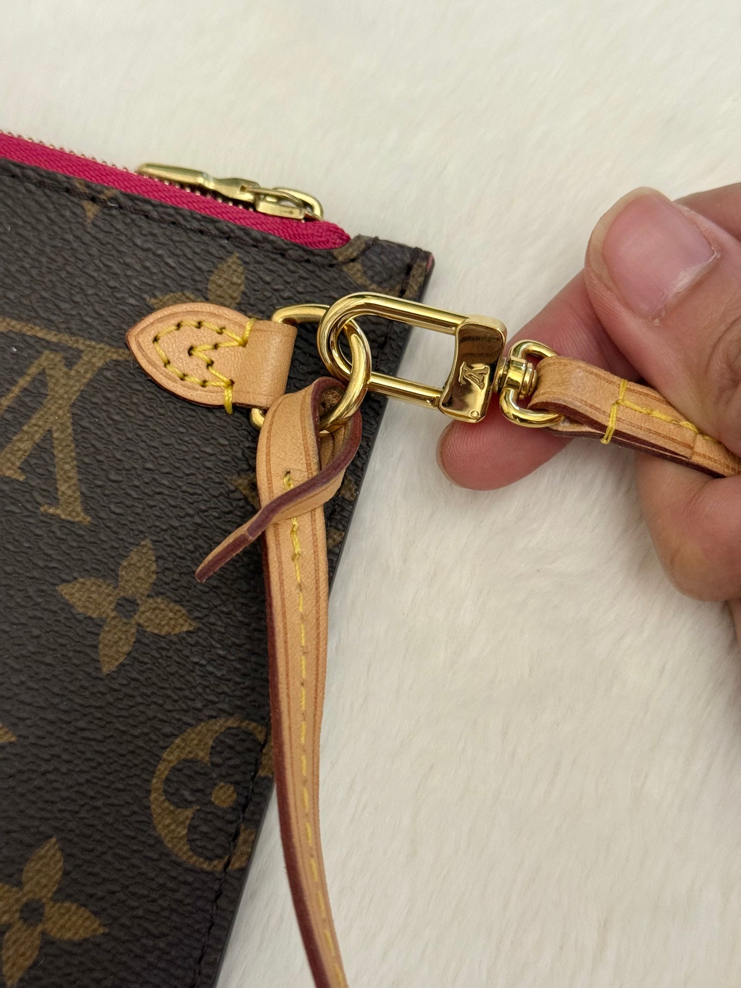 Loui Vuitton Neverfull MM Pivoine Bag and Pouch