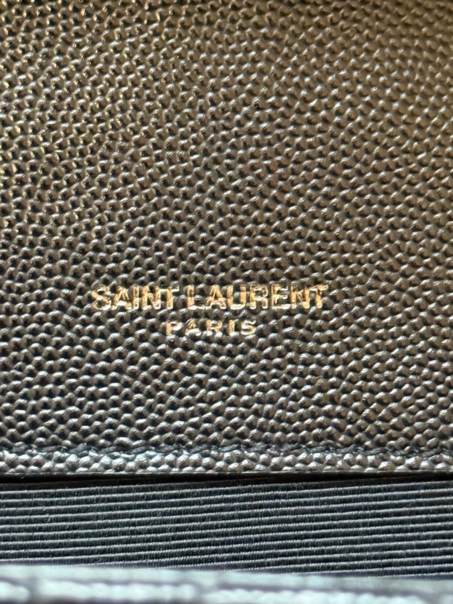 Yves Saint Laurent BLACK ENVELOPE MEDIUM IN QUILTED GRAIN DE POUDRE EMBOSSED LEATHER BLACK HW