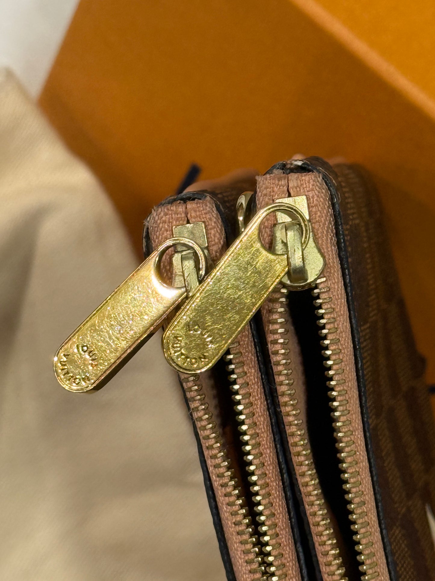 Louis Vuitton Double Zip Pochette Damier Ebene