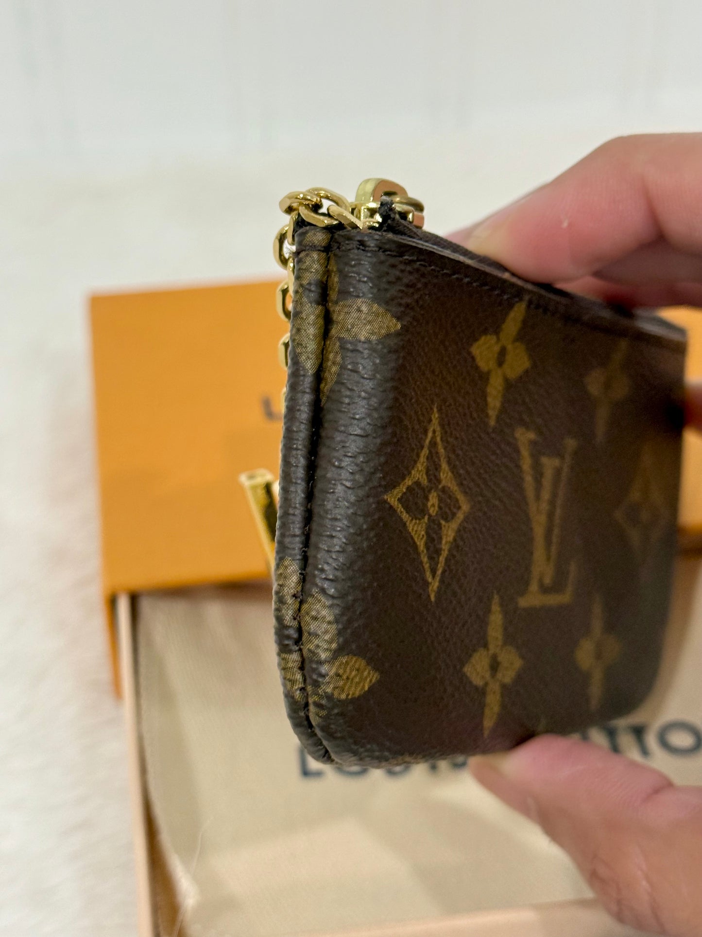 Louis Vuitton Key Cles Mono