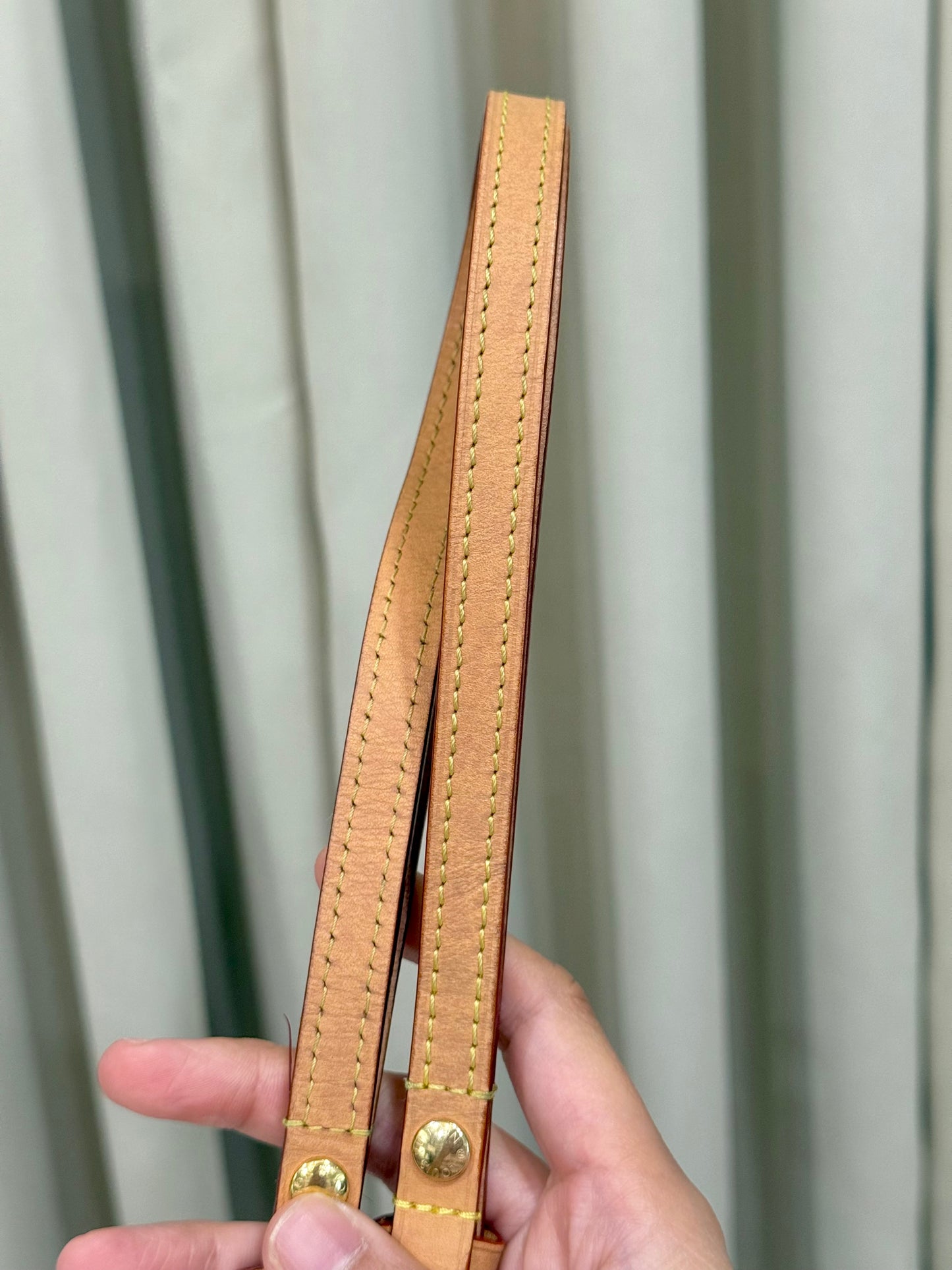 Louis Vuitton Pochette Liv Mono