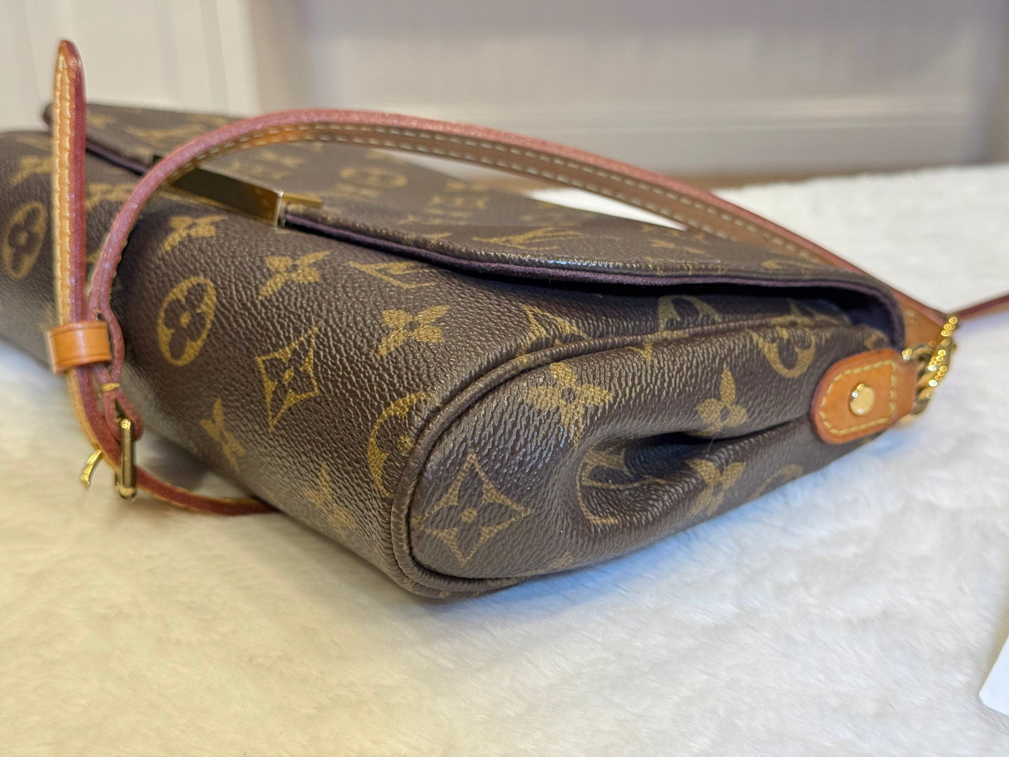 Louis Vuitton Favorite MM Mono DU2163