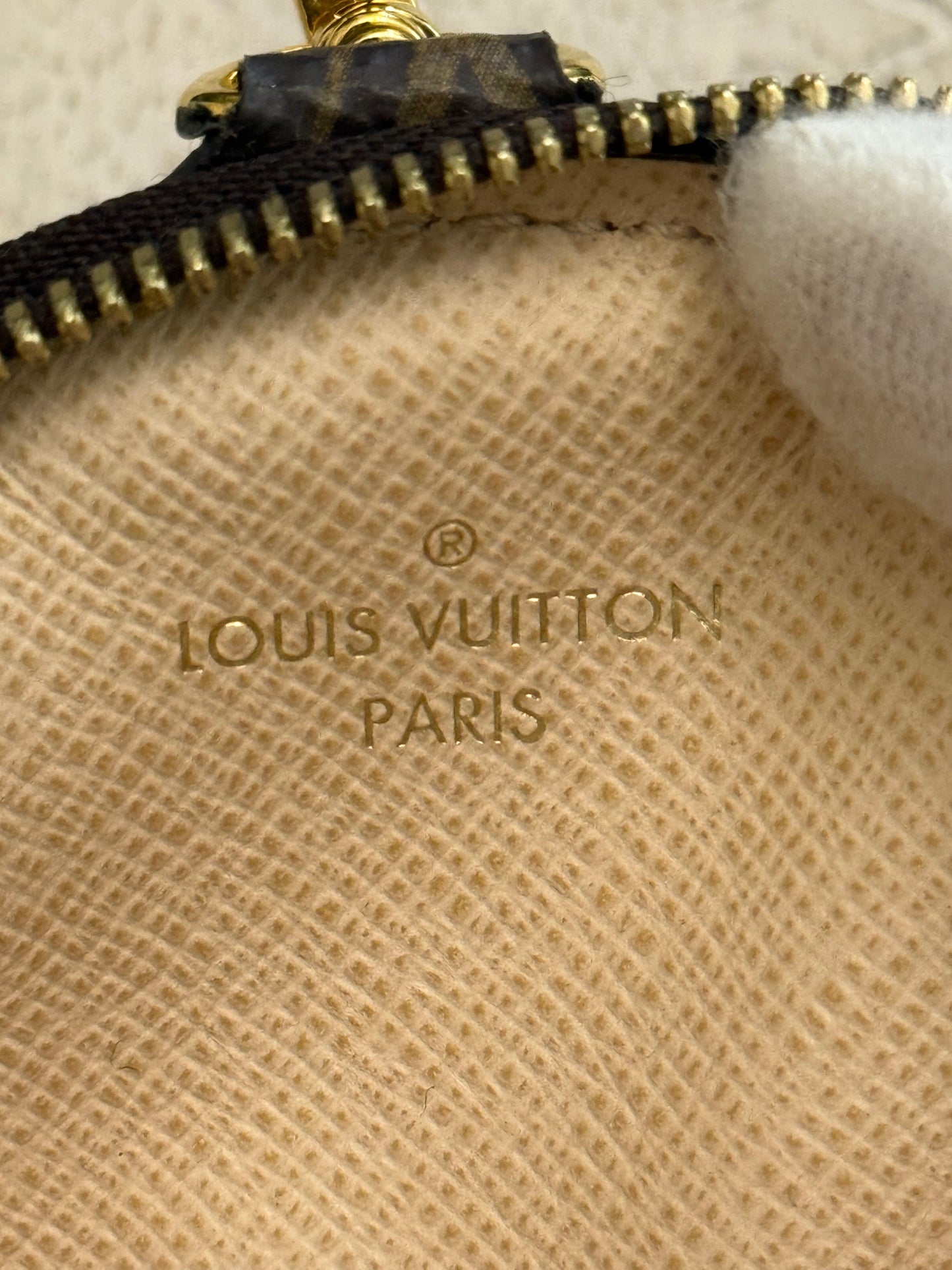 Louis Vuitton Round Coin Purse from Multi Pochette Set