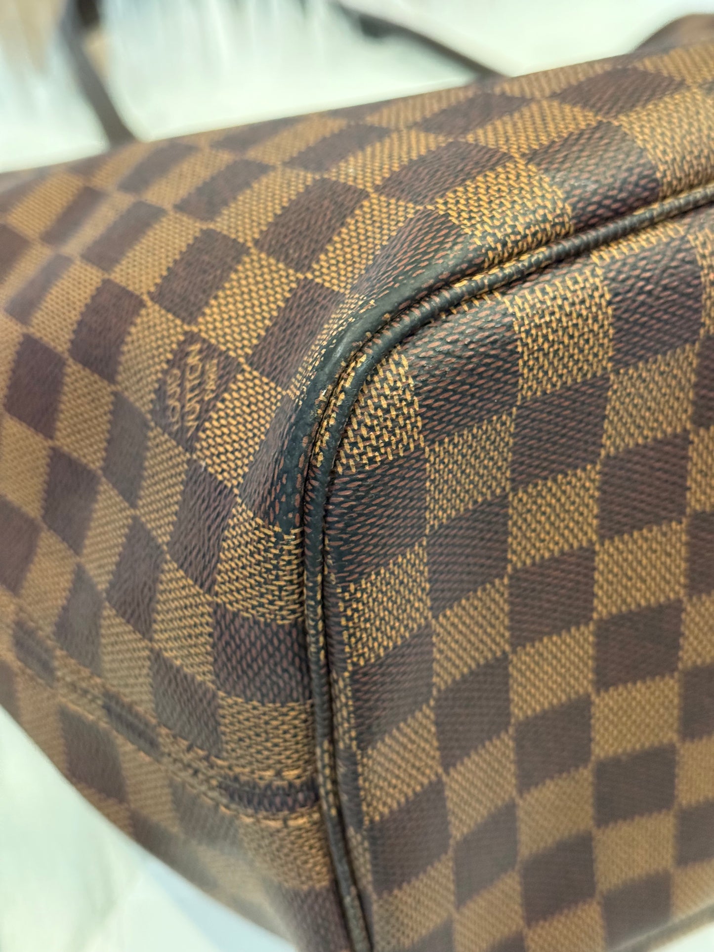 Louis Vuitton Neverfull MM Damier Ebene Cerise