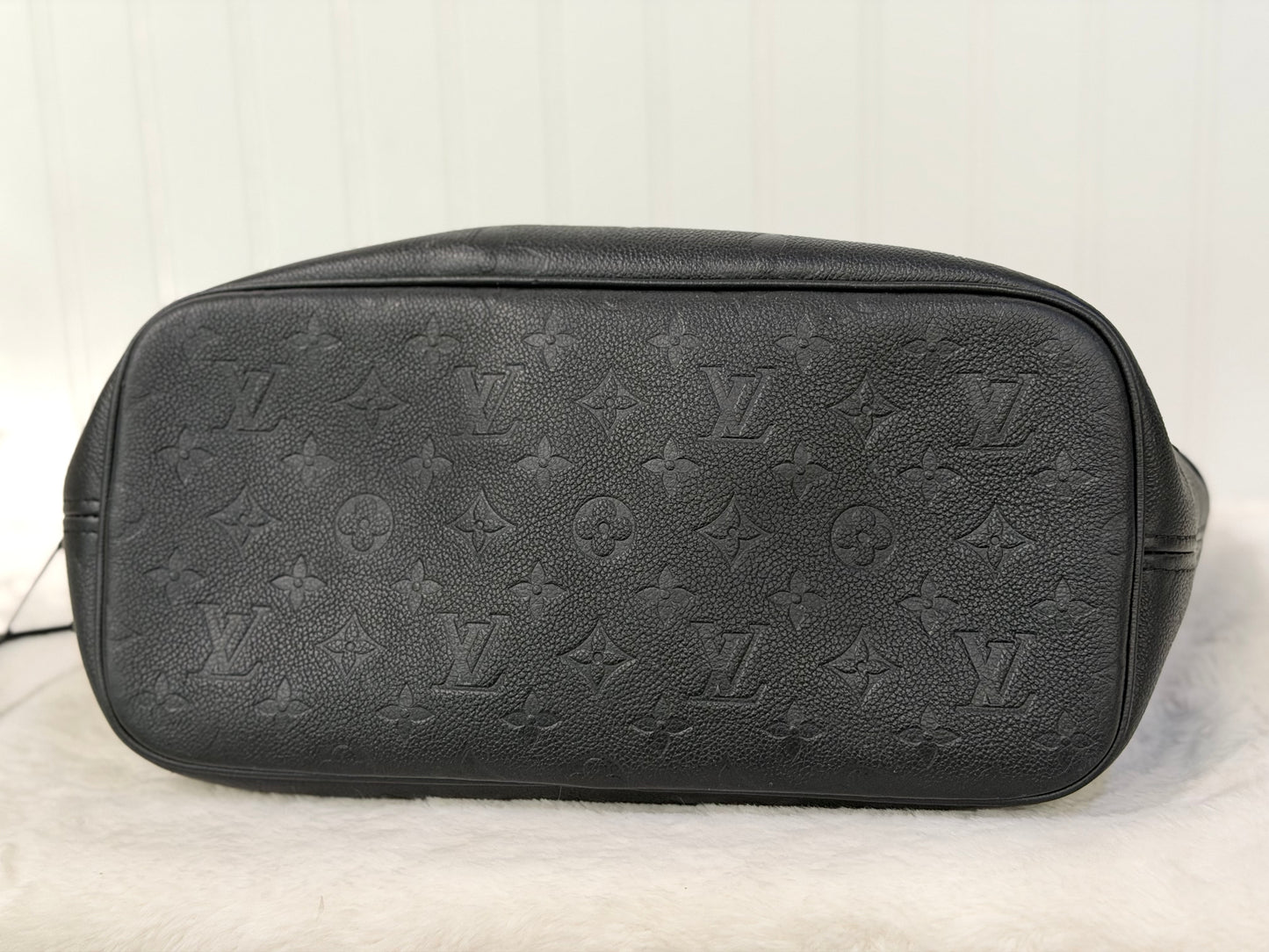 Louis Vuitton Neverfull Mono Giant Empreinte Black