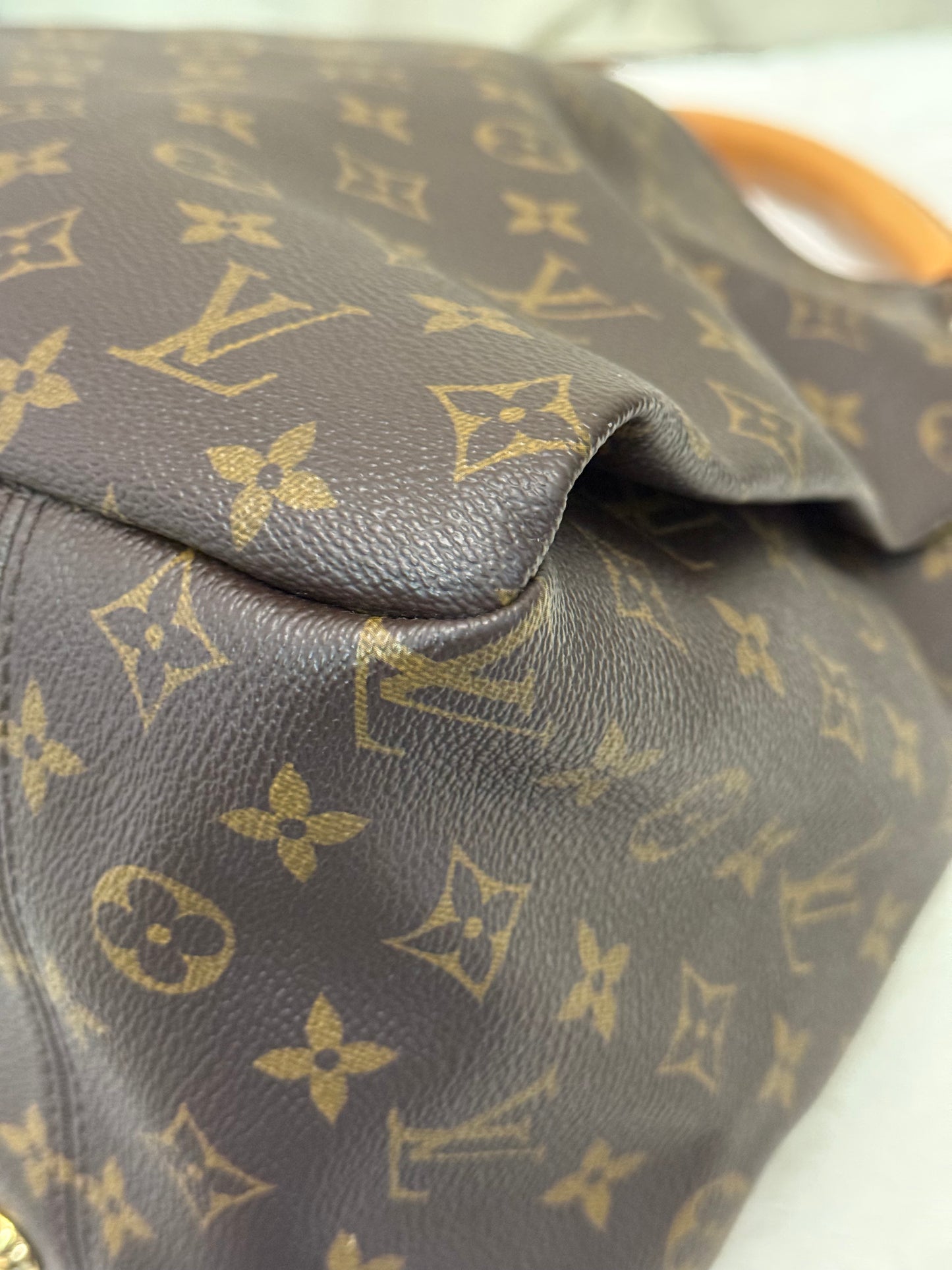 Louis Vuitton Artsy MM Mono