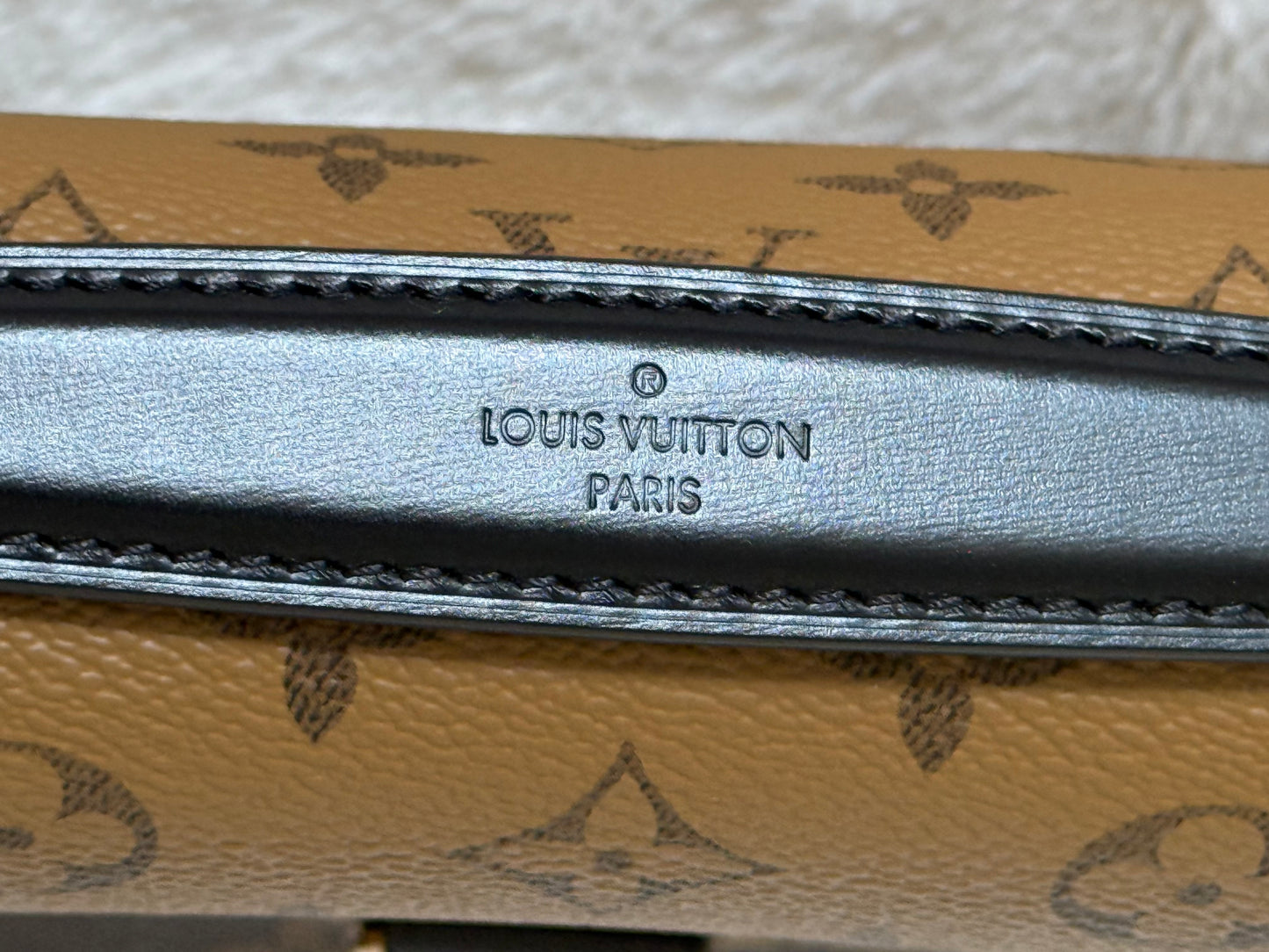 Louis Vuitton Pochette Metis Mono Reverse