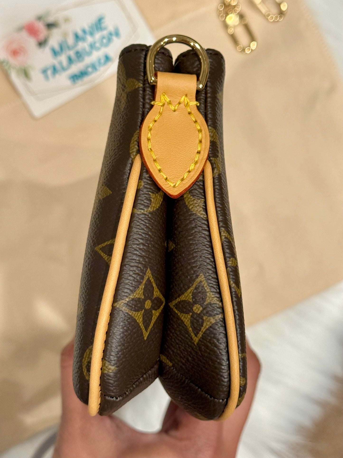 Louis Vuitton Pochette Liv Mono