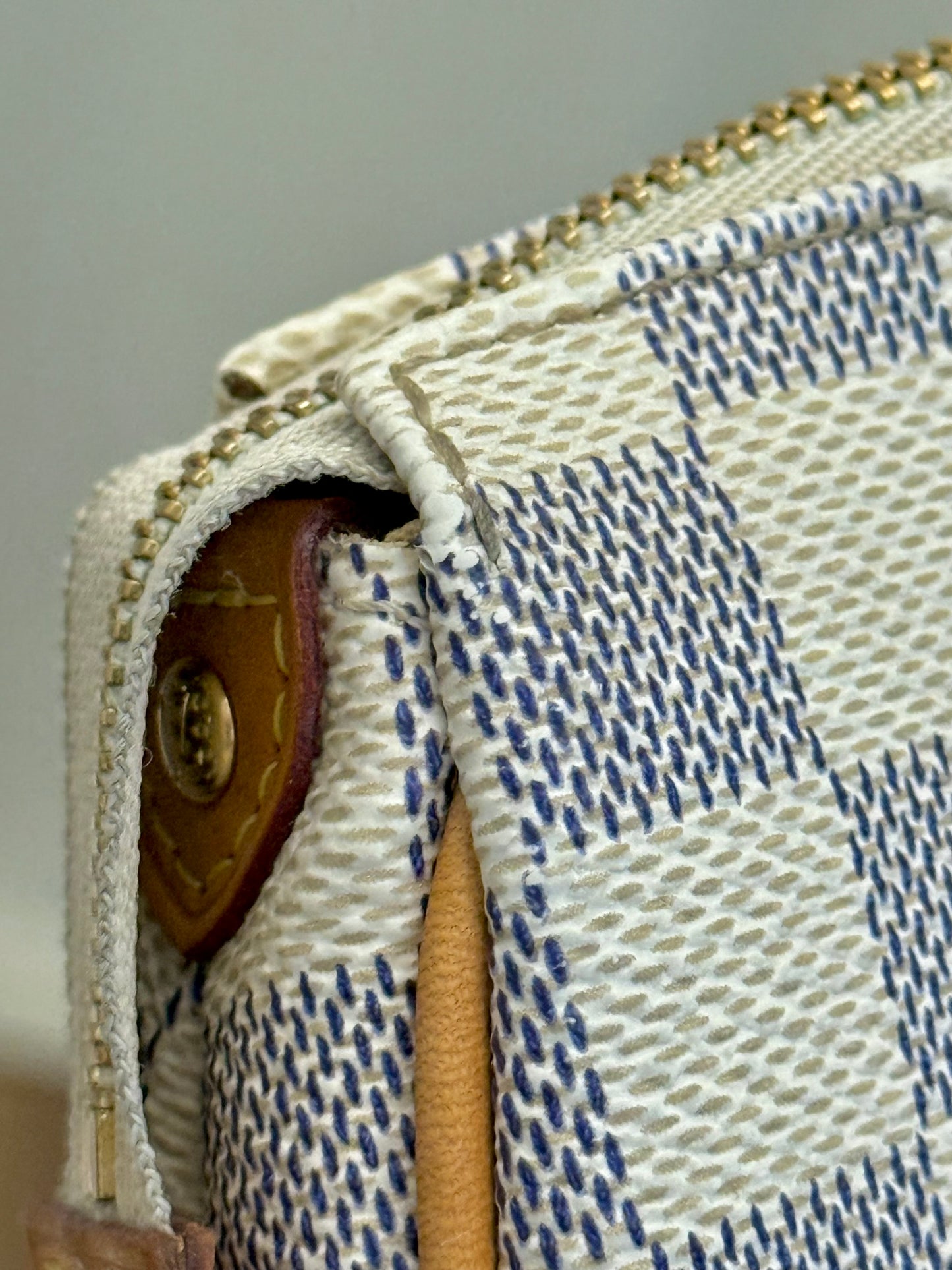 Louis Vuitton Eva Pochette Damier Azur