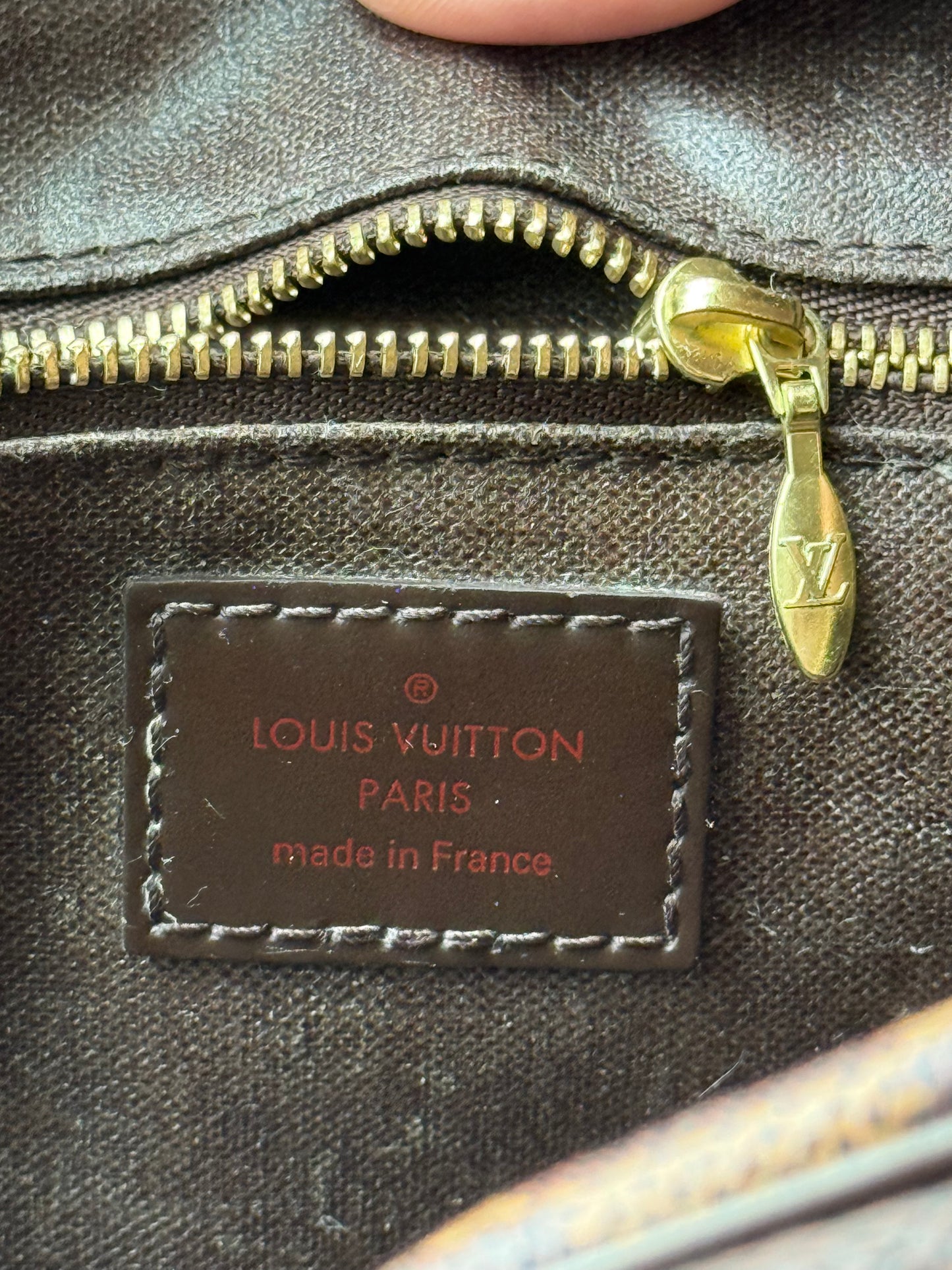 Louis Vuitton Trousse Toiletry 25 Damier Ebene