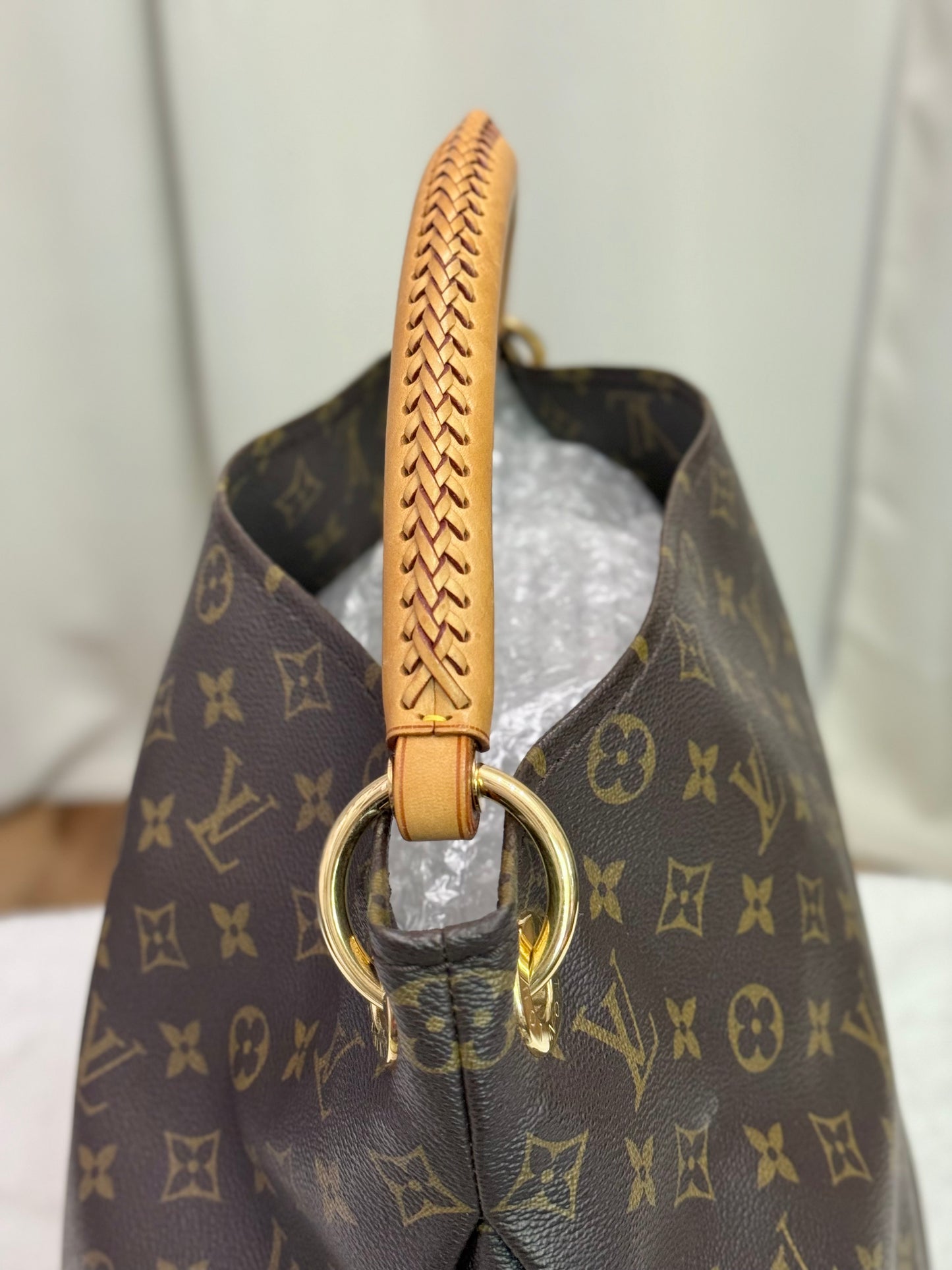 Louis Vuitton Artsy MM Mono
