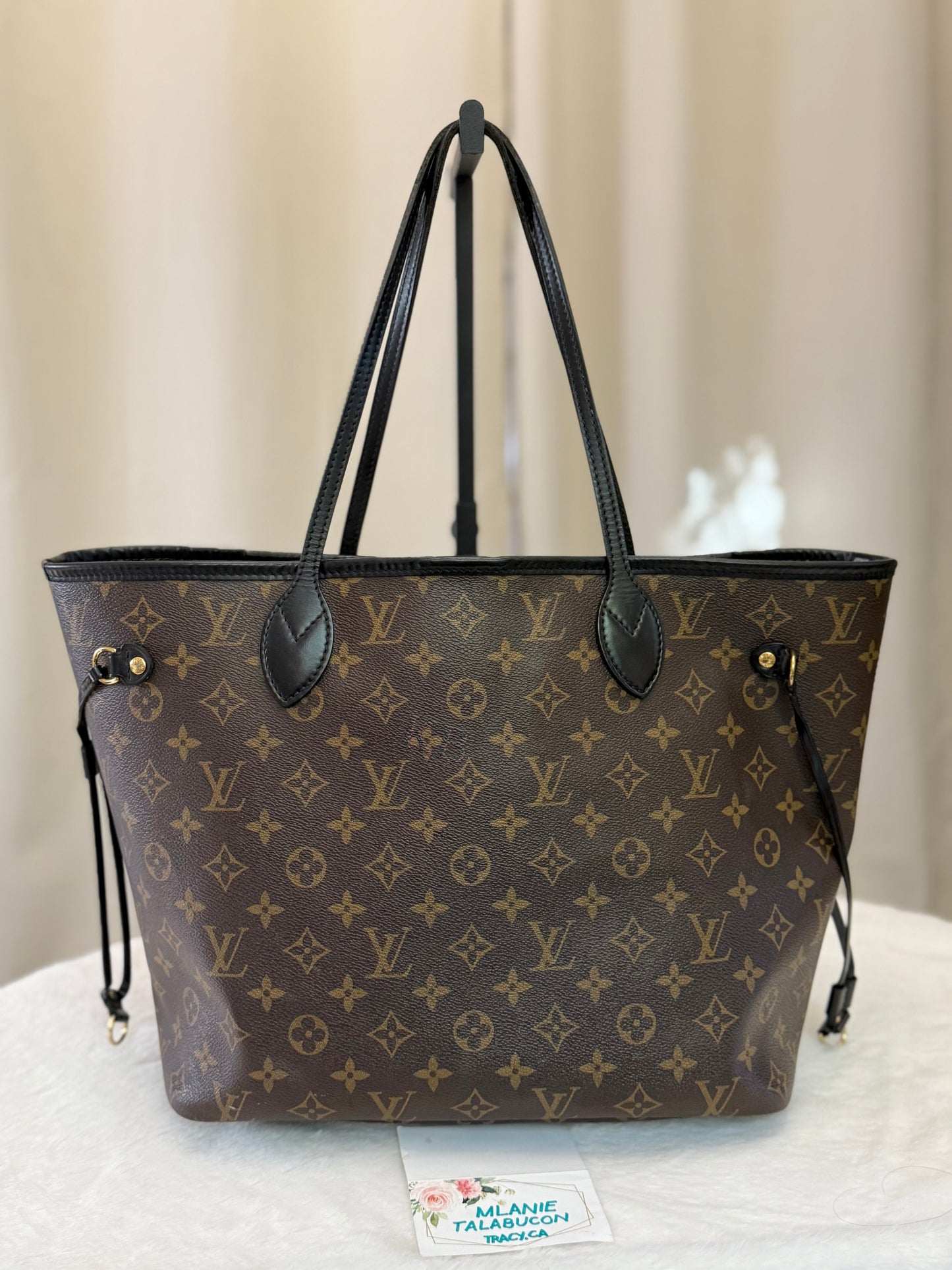 Louis Vuitton Neverfull MM World Tour Cerise