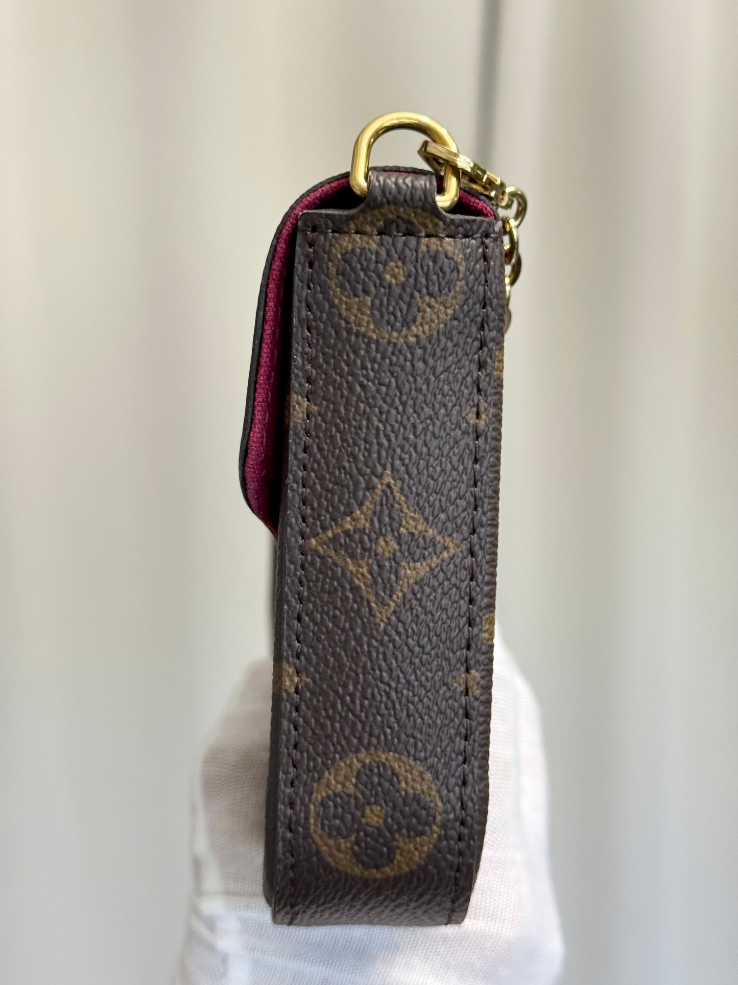 Louis Vuitton Pochette Felicie Mono Fuchsia