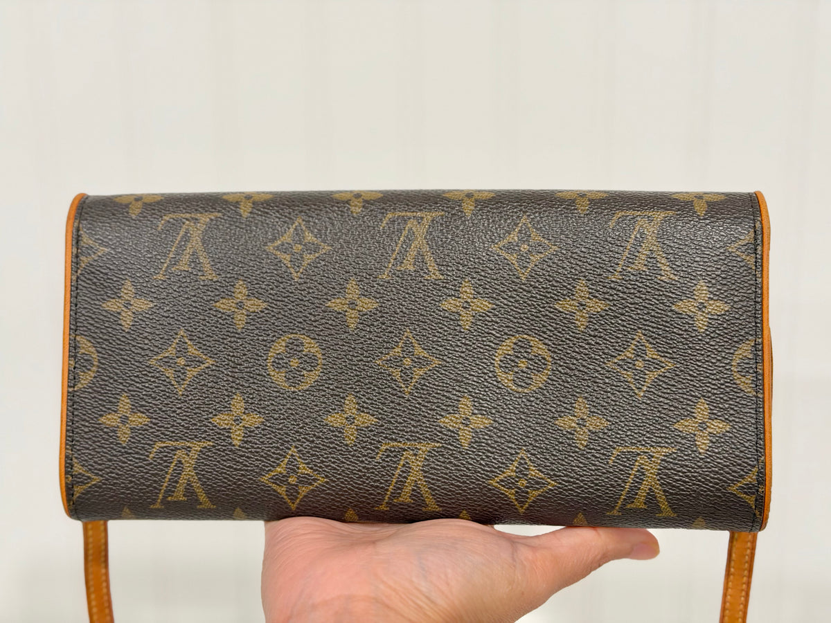 Louis Vuitton Twin Pochette GM Mono