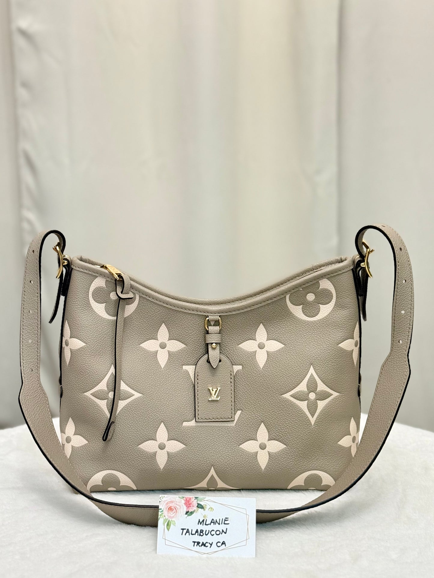 Louis Vuitton Carryall PM Bicolor Dove/Cream Bag