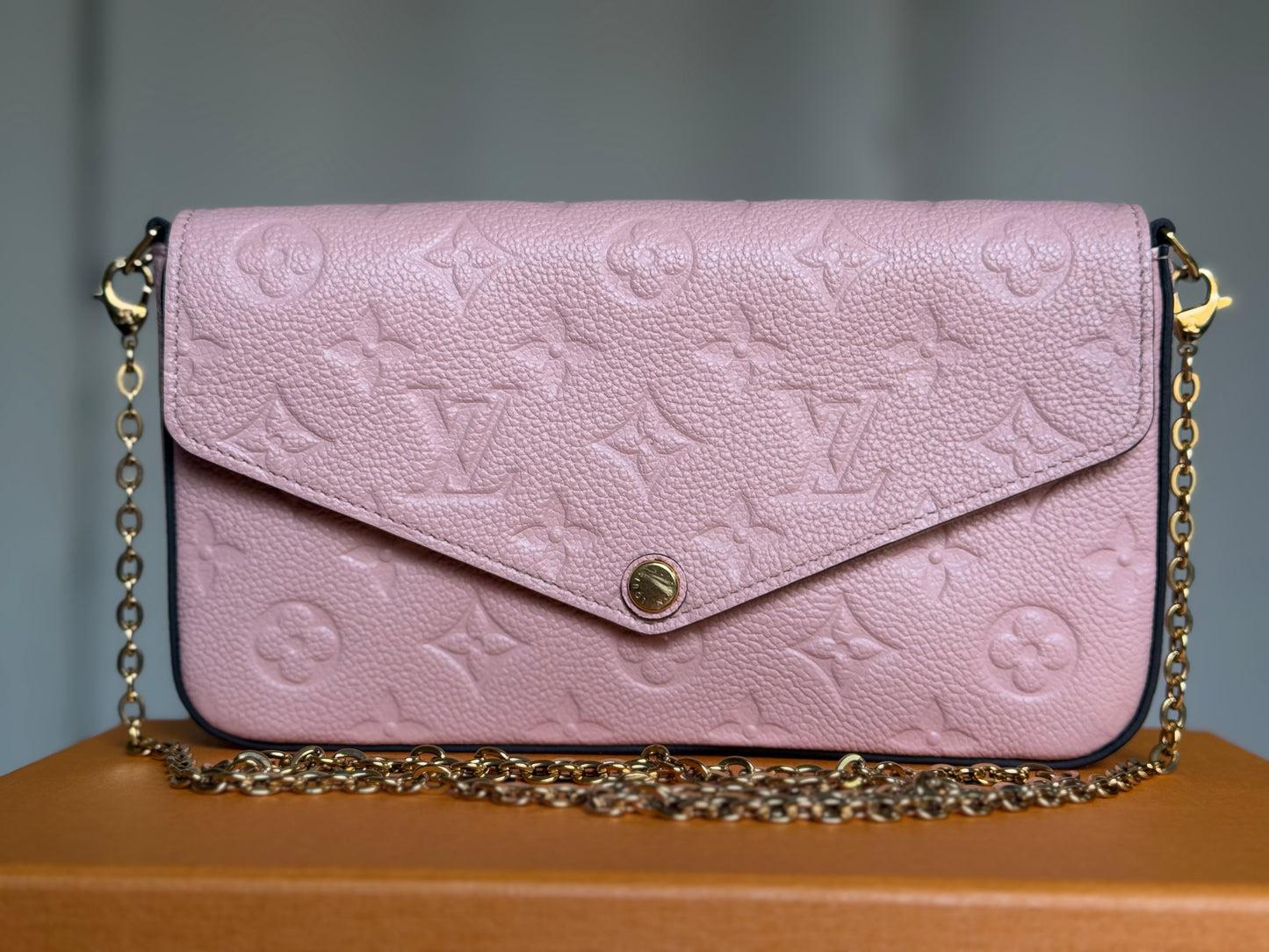 Louis Vuitton Felicie Pochette Empreinte Rose Poudre with inserts